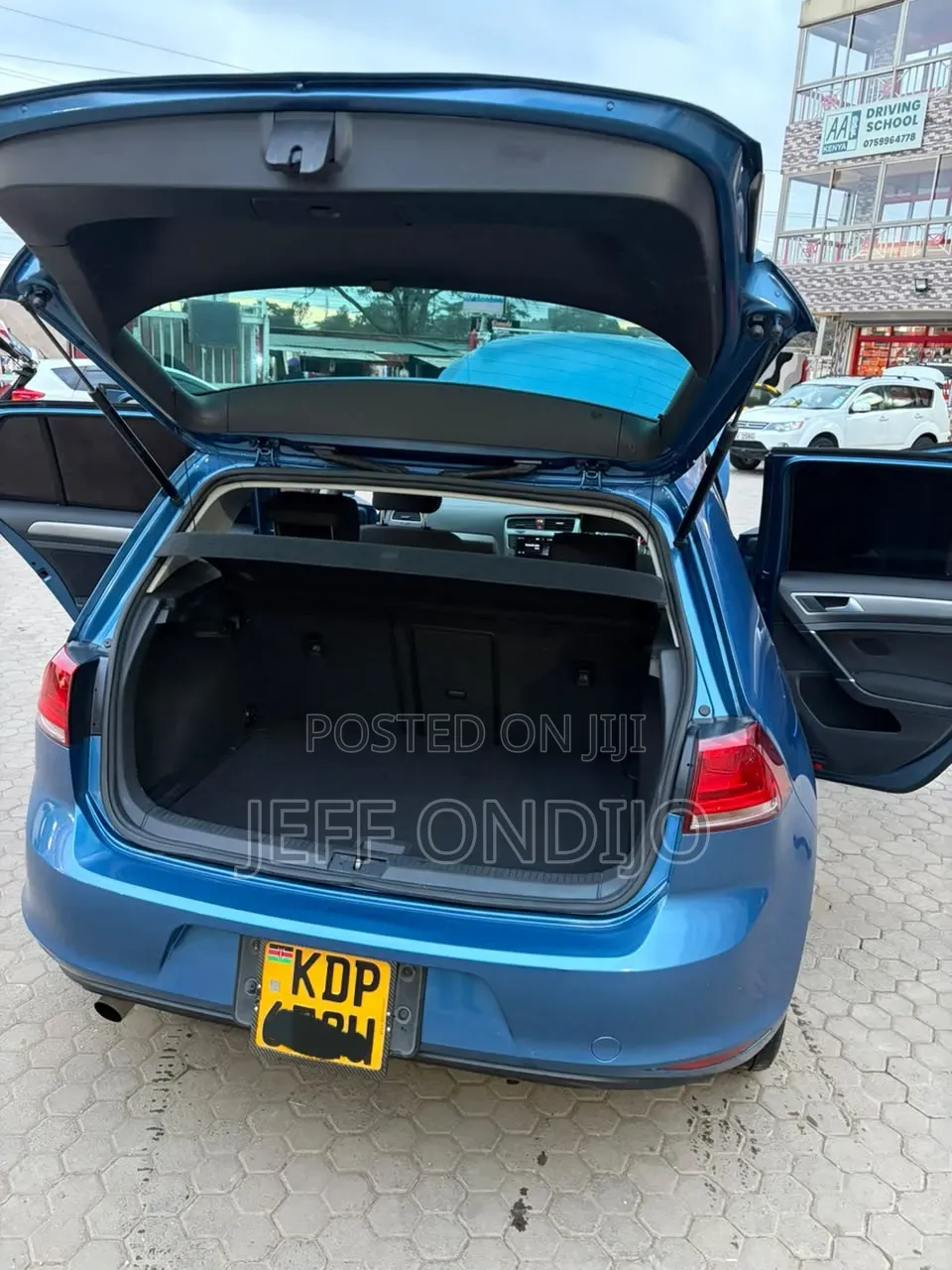 Volkswagen Golf 2016 Blue