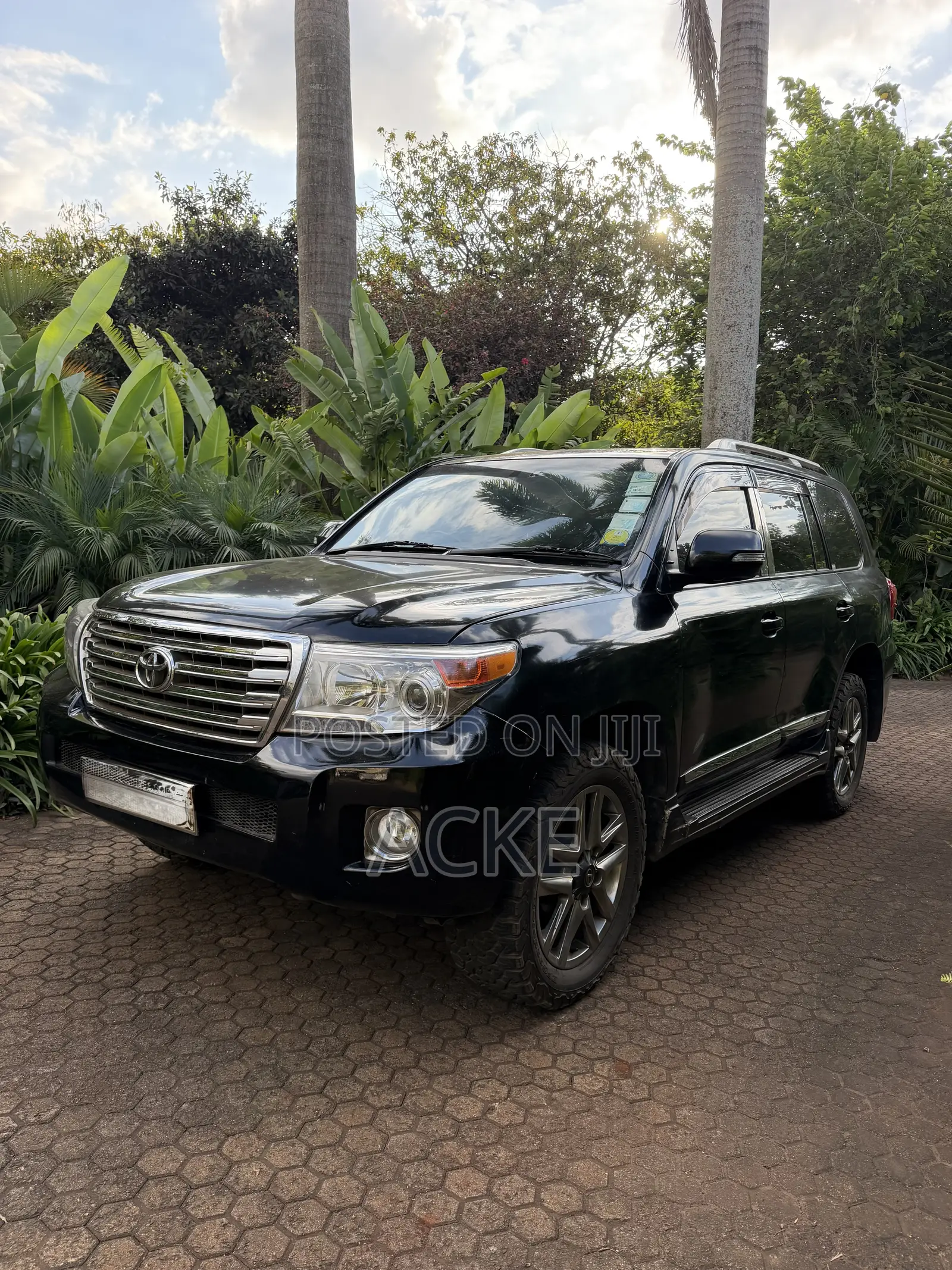 Toyota Land Cruiser 4.6 V8 ZX 2015 Black