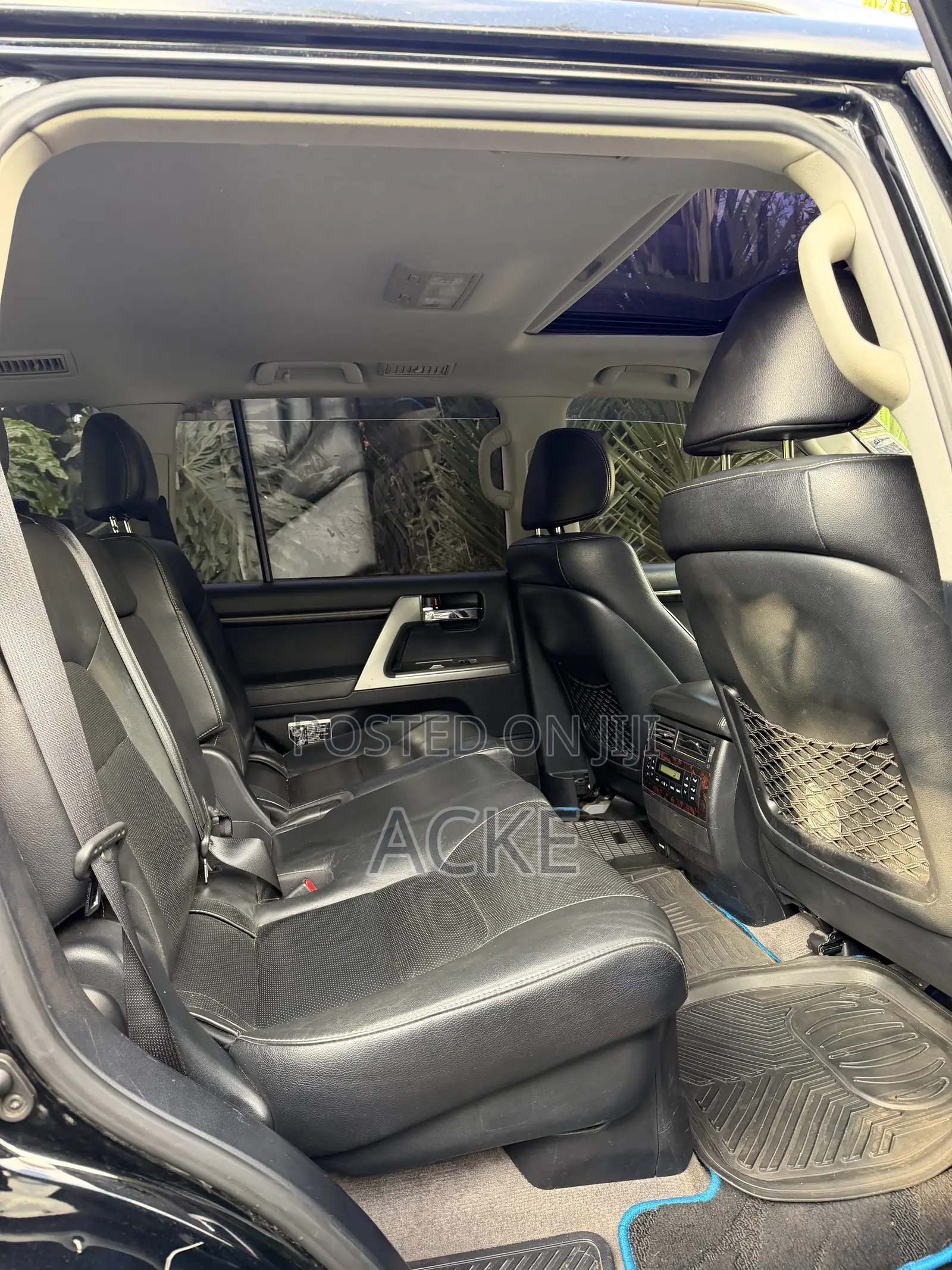 Toyota Land Cruiser 4.6 V8 ZX 2015 Black