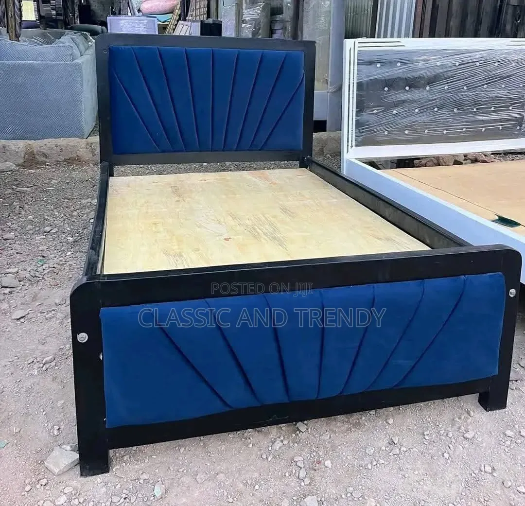 5x6 Black Framed Bed
