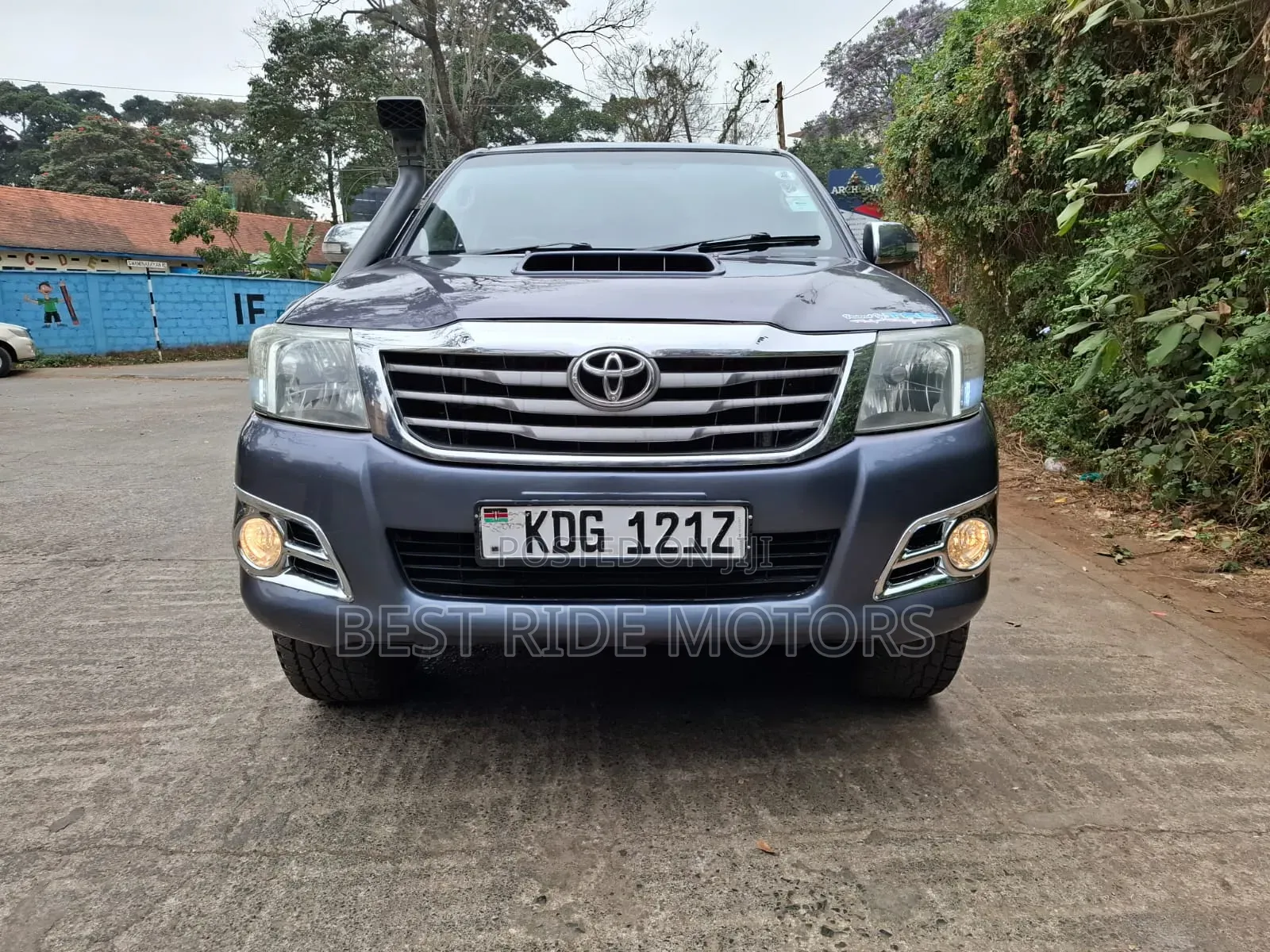 Toyota Hilux 3.0 D-4D 4x4 2015 Gray