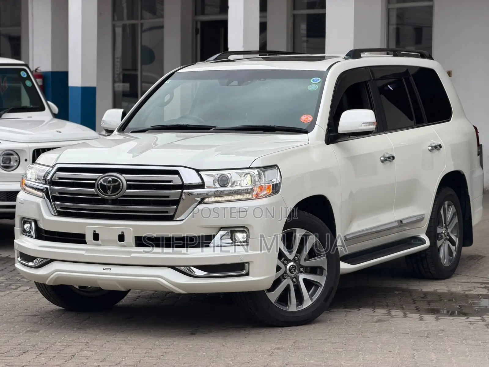 Toyota Land Cruiser 4.6 V8 ZX 2020 White