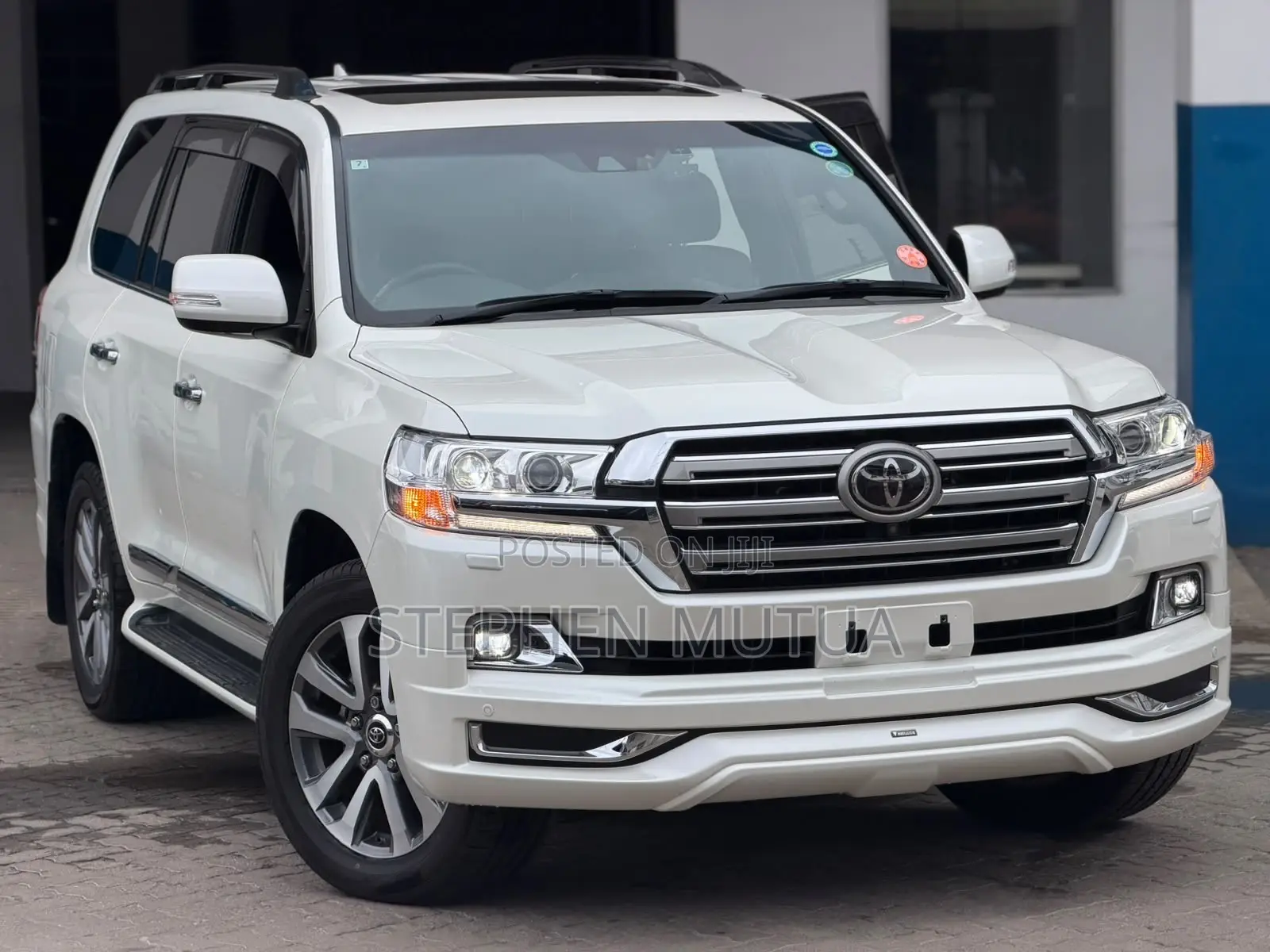 Toyota Land Cruiser 4.6 V8 ZX 2020 White
