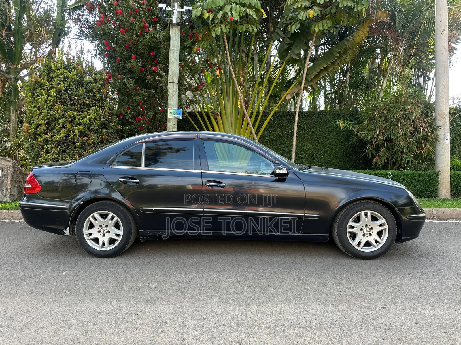 Mercedes-Benz E240 2004 Black