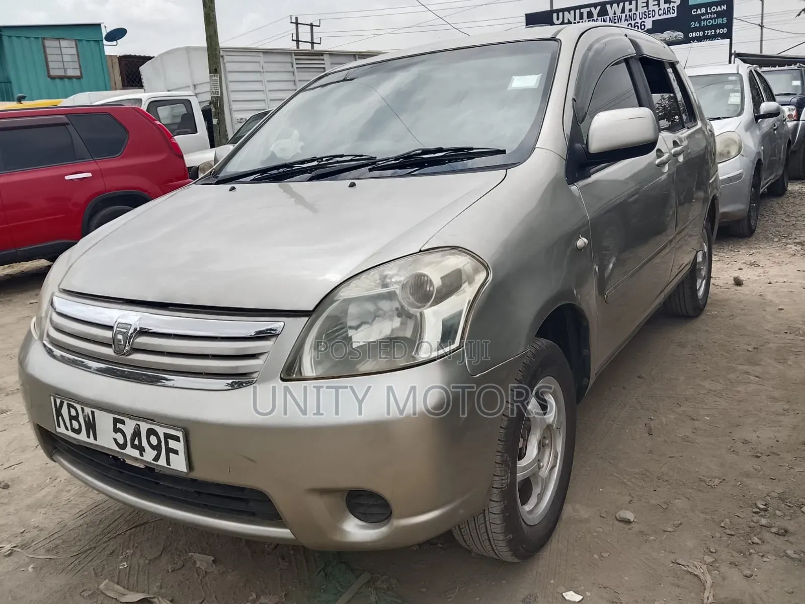 Toyota Raum 2006 Silver