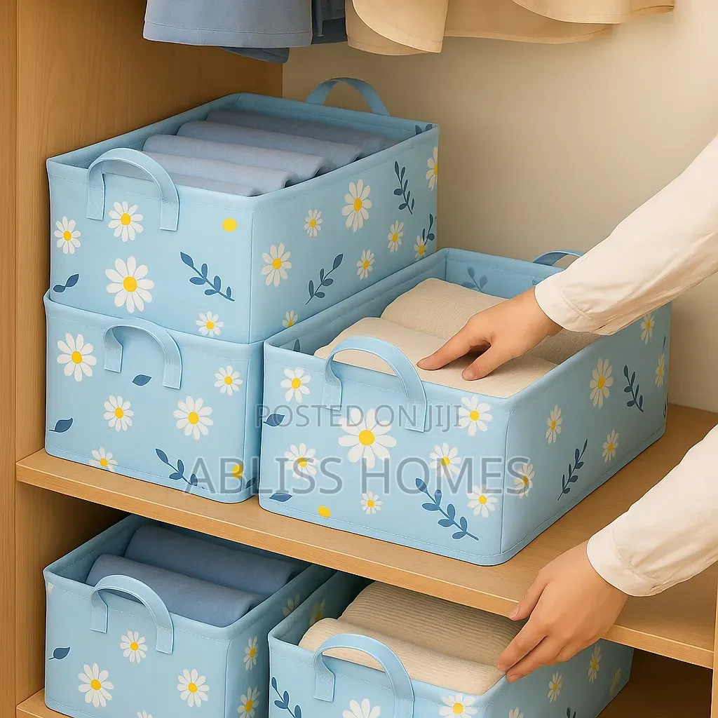 Daisy Print Closet Organizers