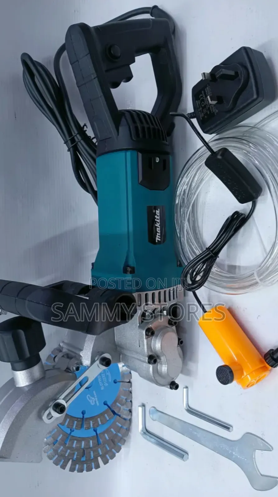 1400W Makita Wall Chaser With Water Pump Hose Kit