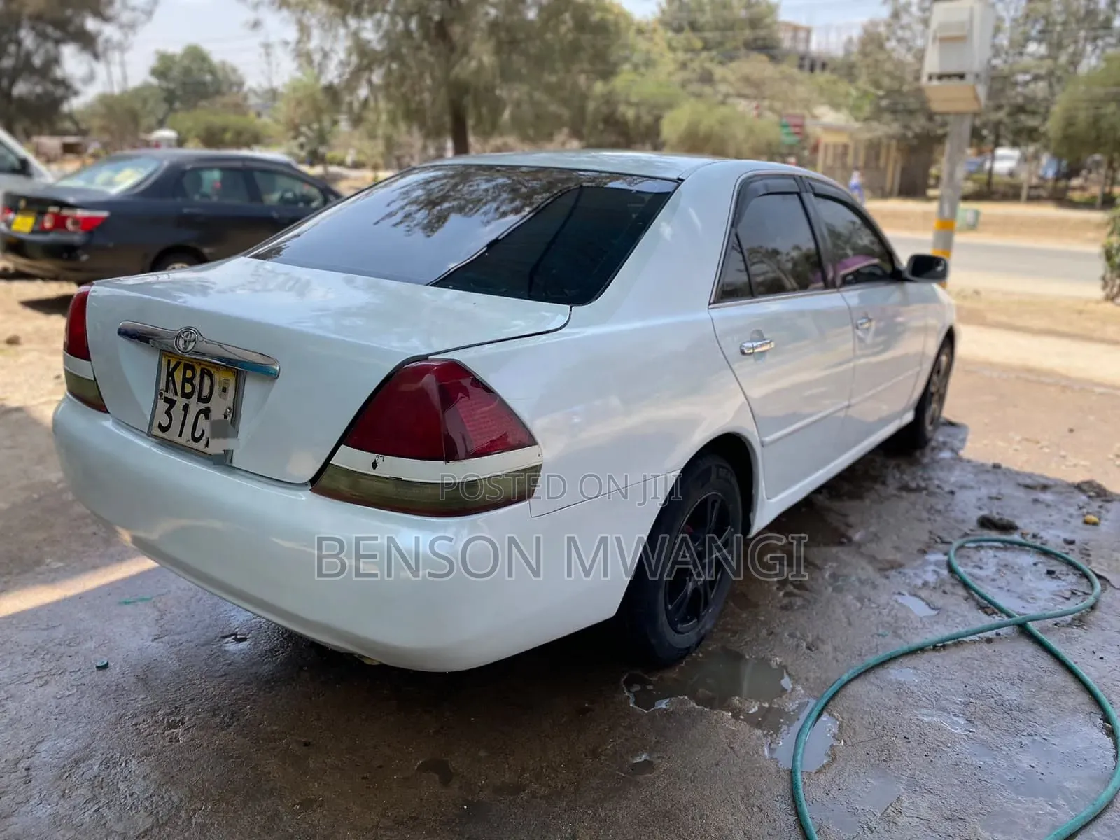 Toyota Mark II 2002 White