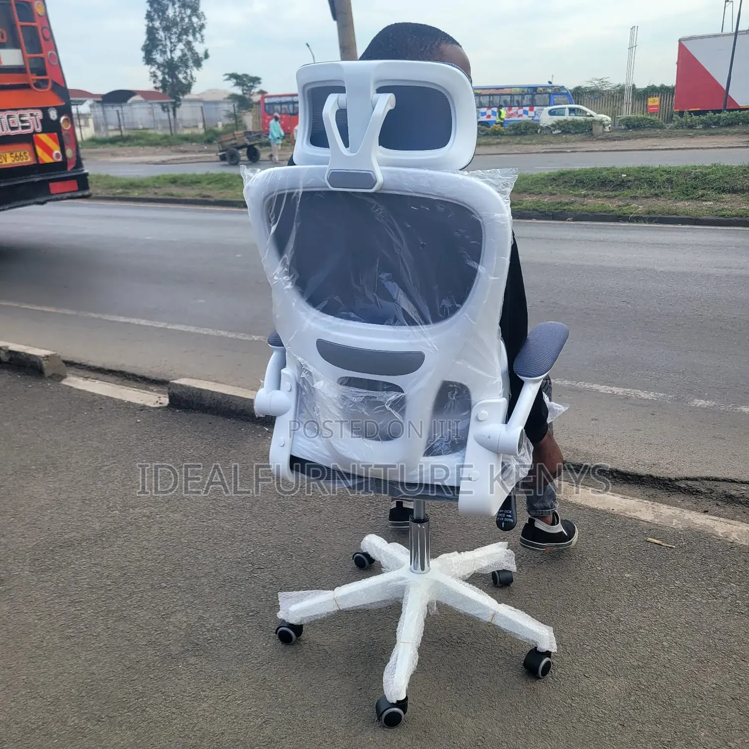 Executive Office Chair - Ergonomic Mesh Chair