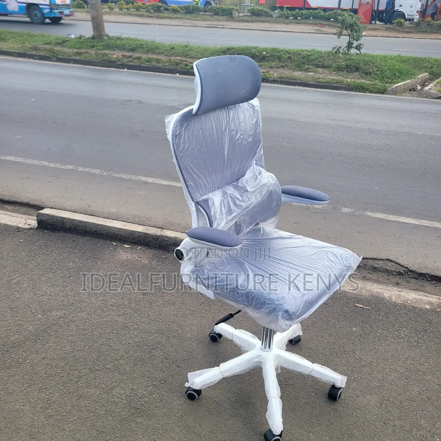 Swivel Office Chair - Ergonomic Mesh Office Chair