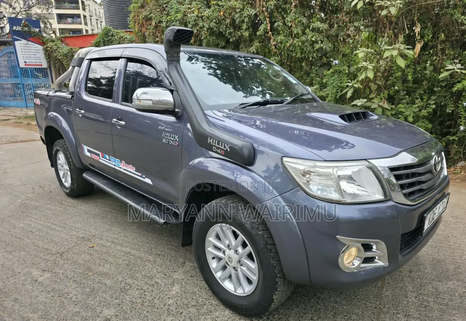 Toyota Hilux 3.0 D-4D 4x4 2014 Gray