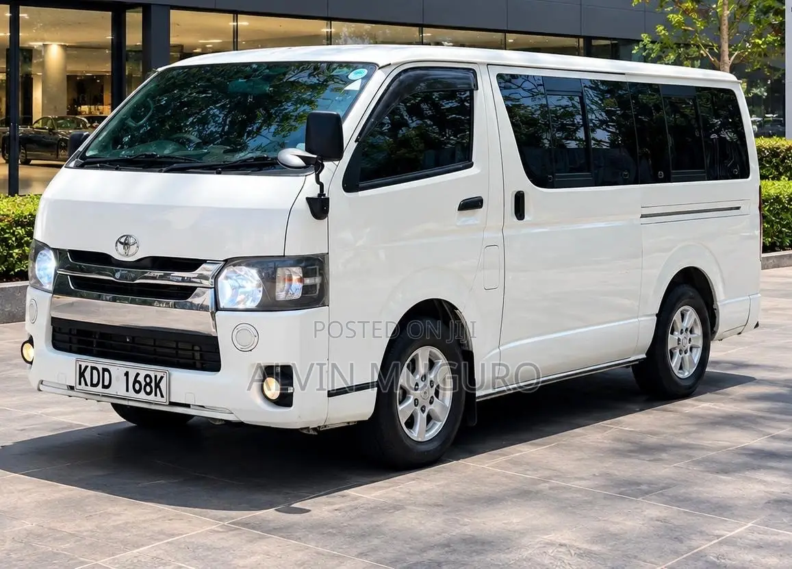 Toyota HiAce 2014 Silver