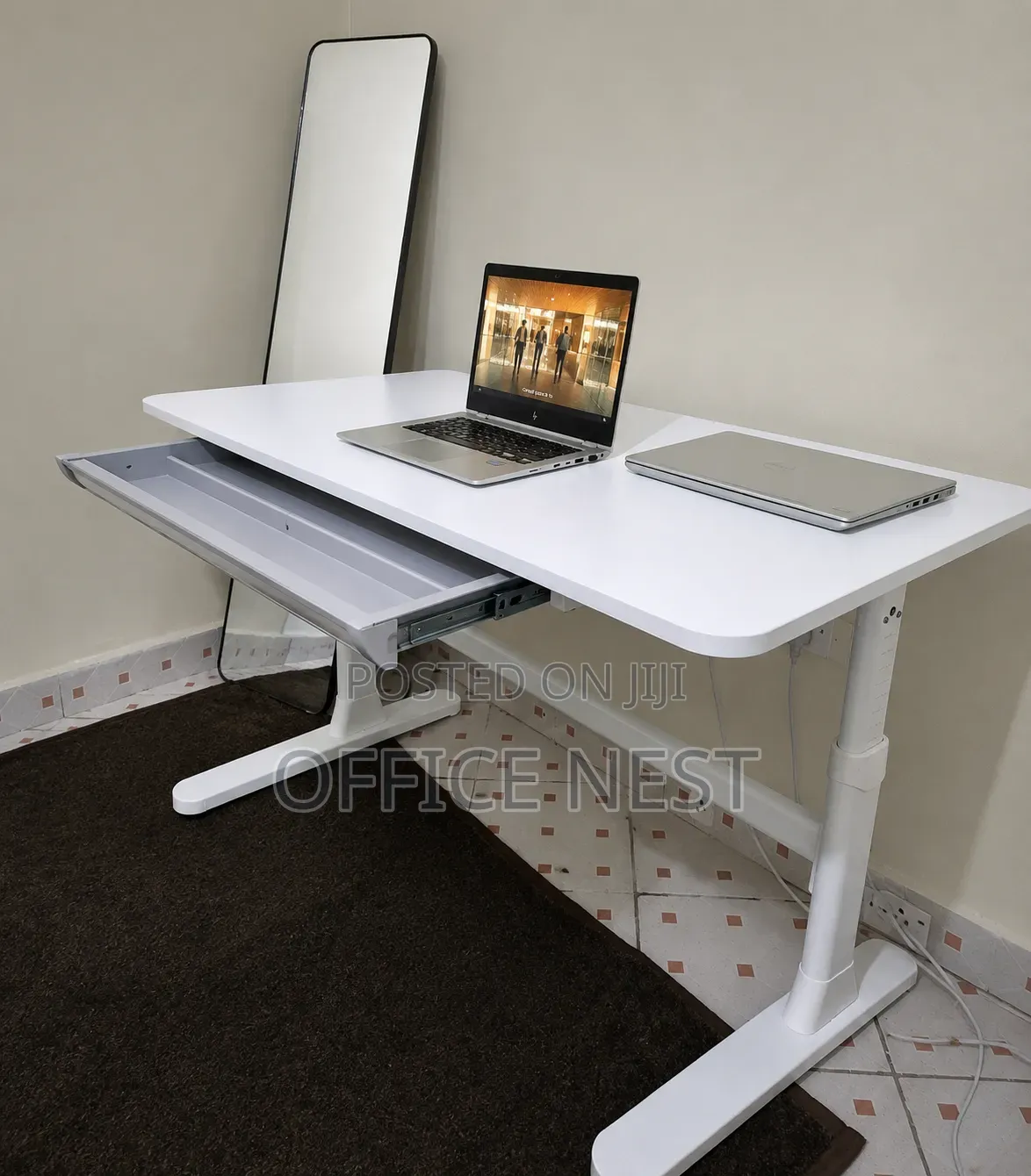Manual Adjustable Office Desk
