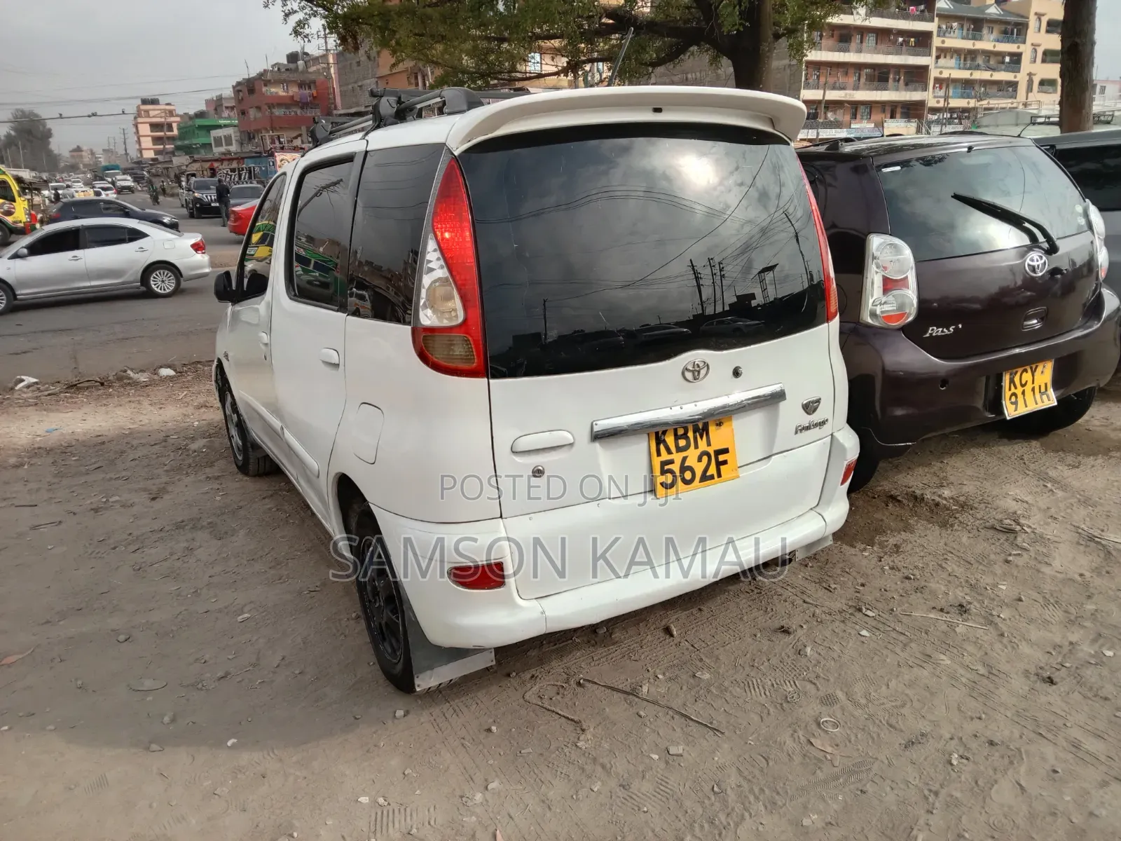 Toyota Fun Cargo 2006 White