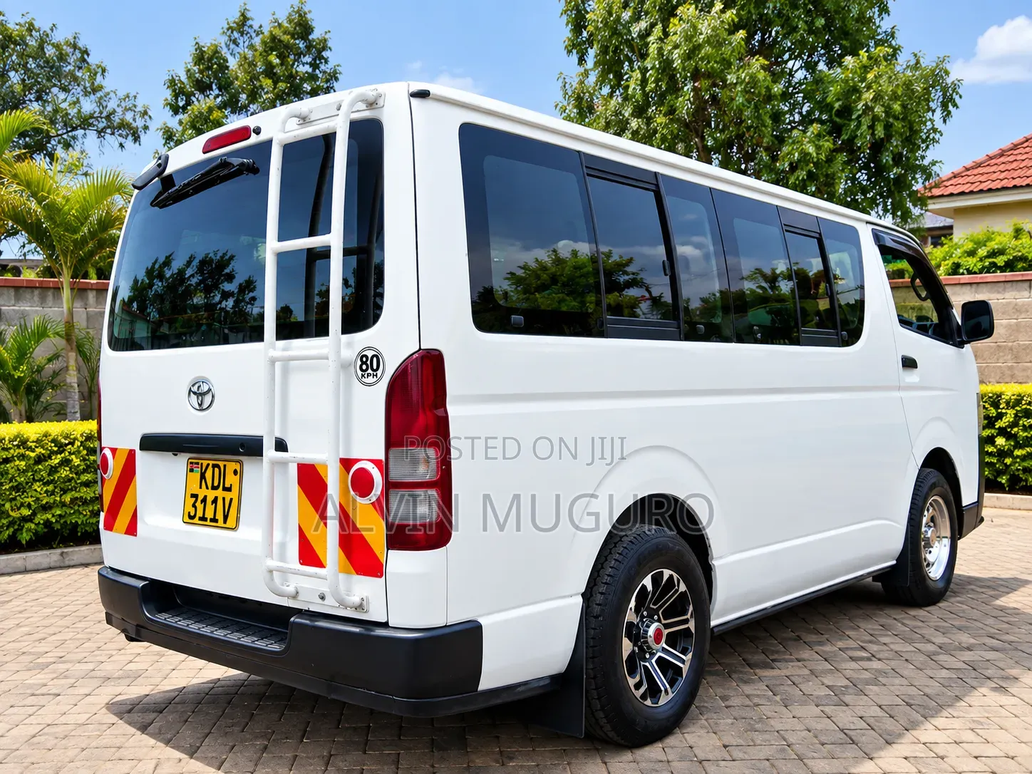 Toyota HiAce 2015 White