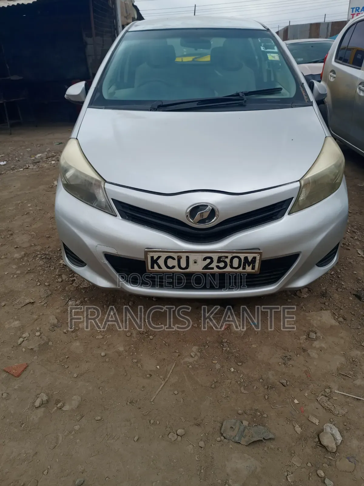 Toyota Vitz 2014 Silver