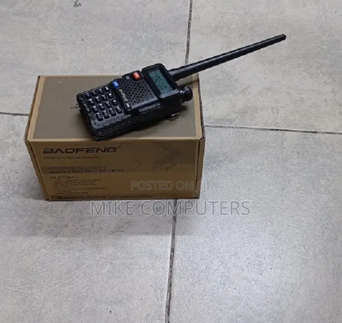 Baofeng UV-5R Handheld FM Transceiver Long Range