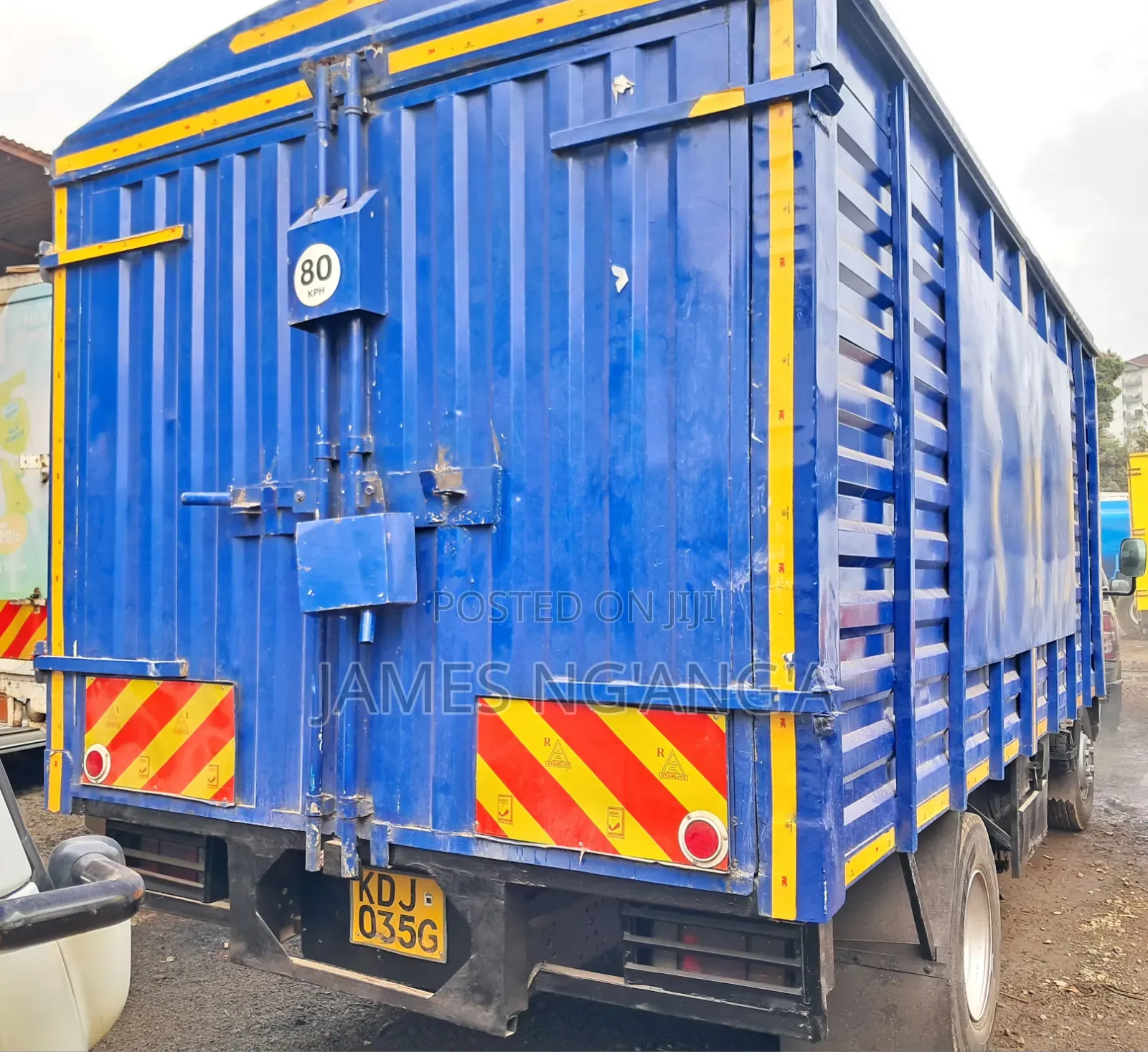 Isuzu NQR Truck Yom 2022