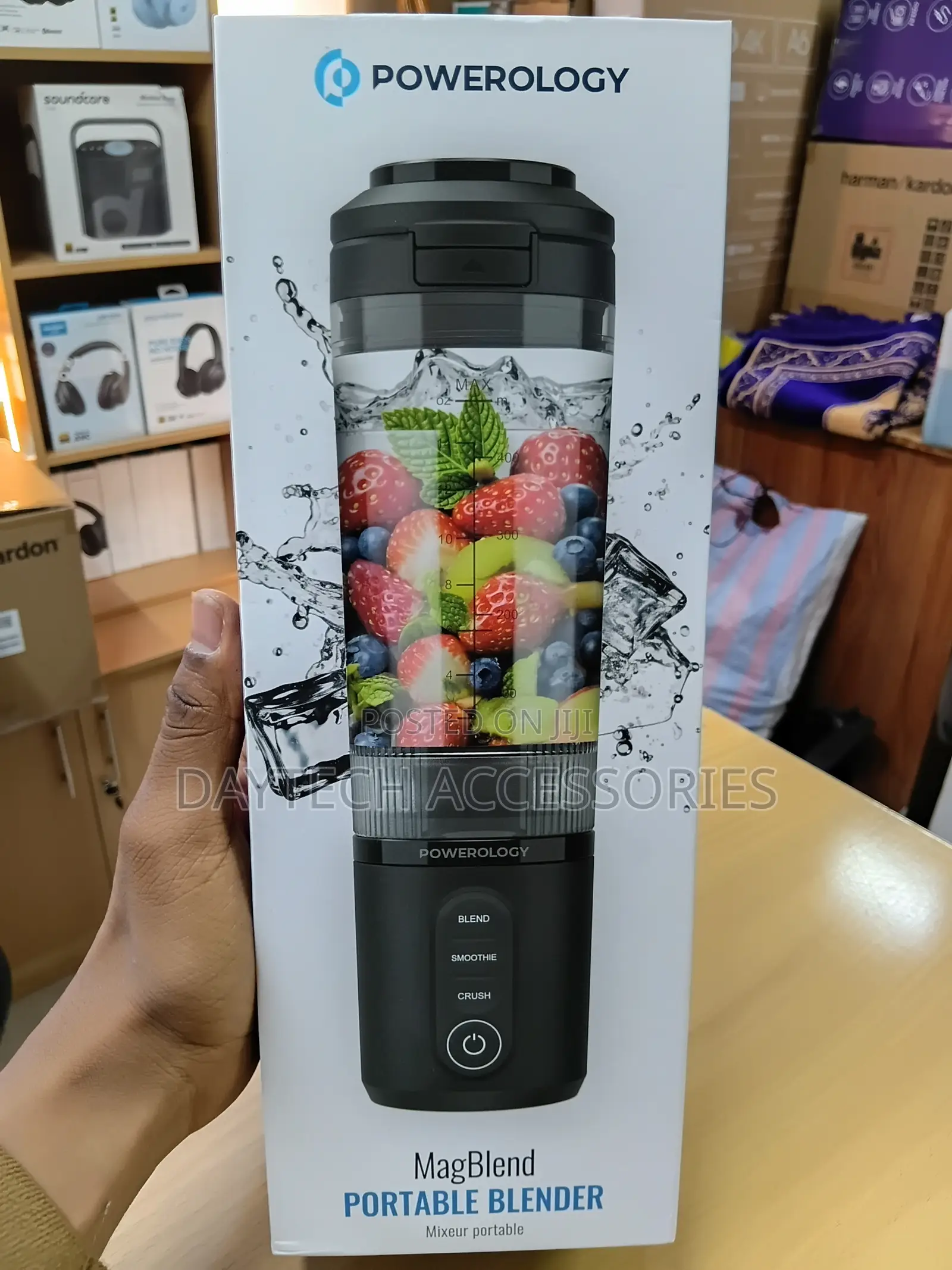 The Powerology MagBlend Portable Blender in Black (Model PRPBB8301BK)