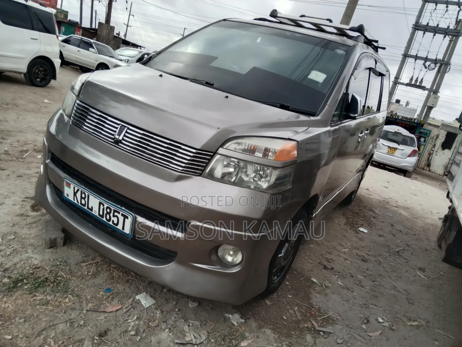 Toyota Voxy 2003 Silver