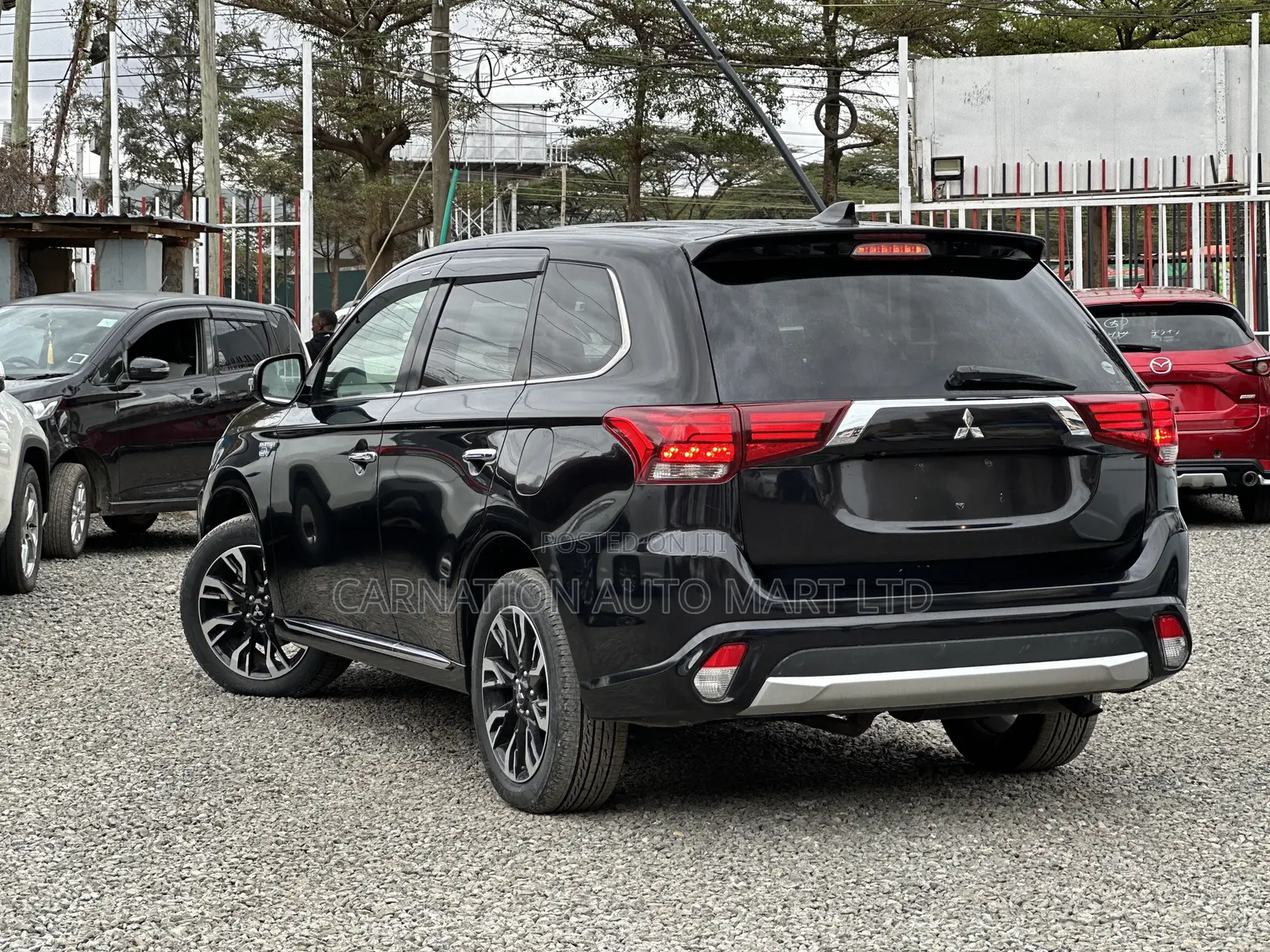 Mitsubishi Outlander 2.0 PHEV AWD 2017 Black