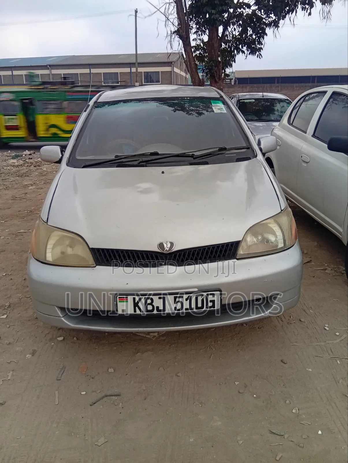 Toyota Platz 2003 Silver