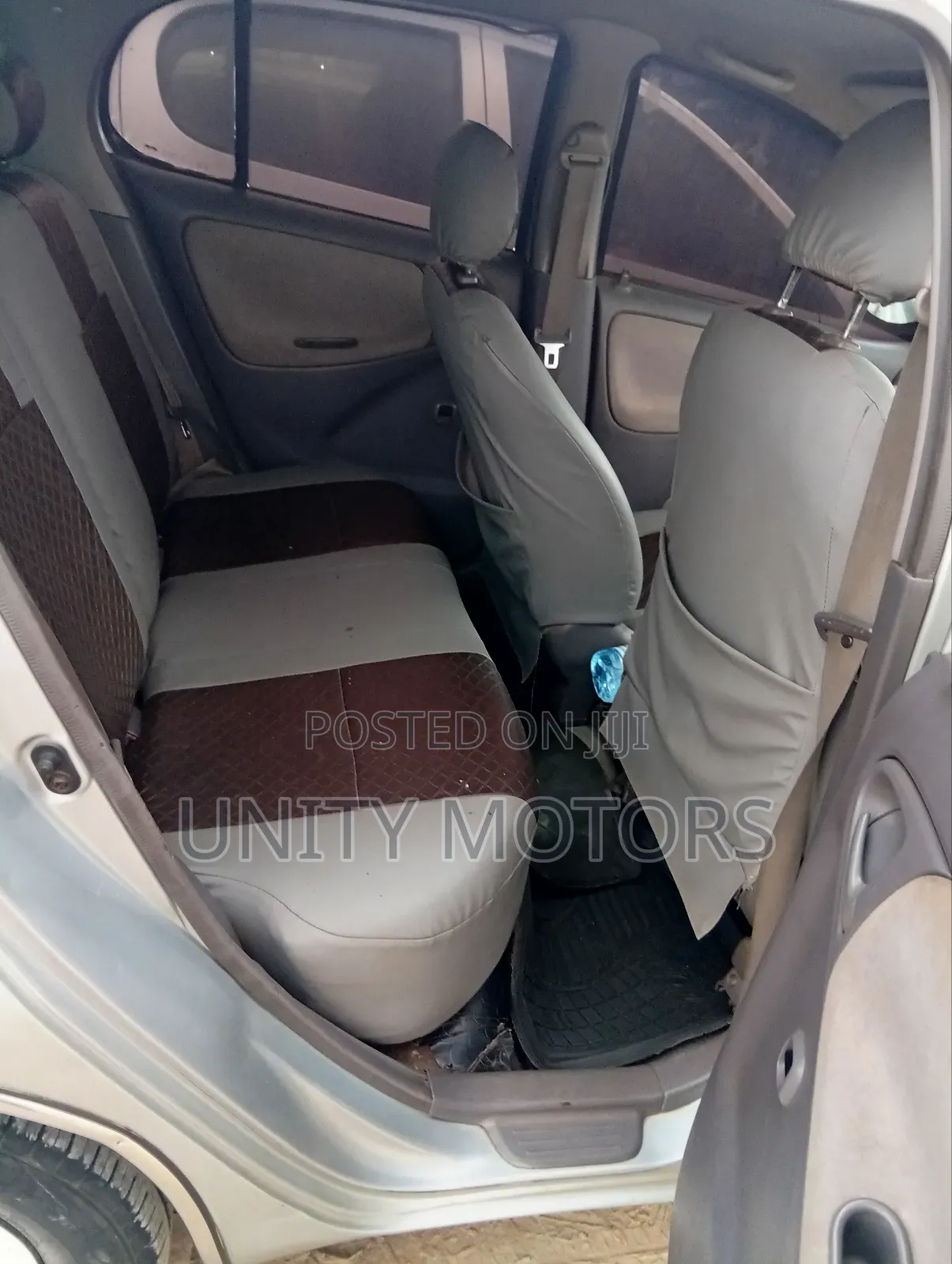 Toyota Platz 2003 Silver