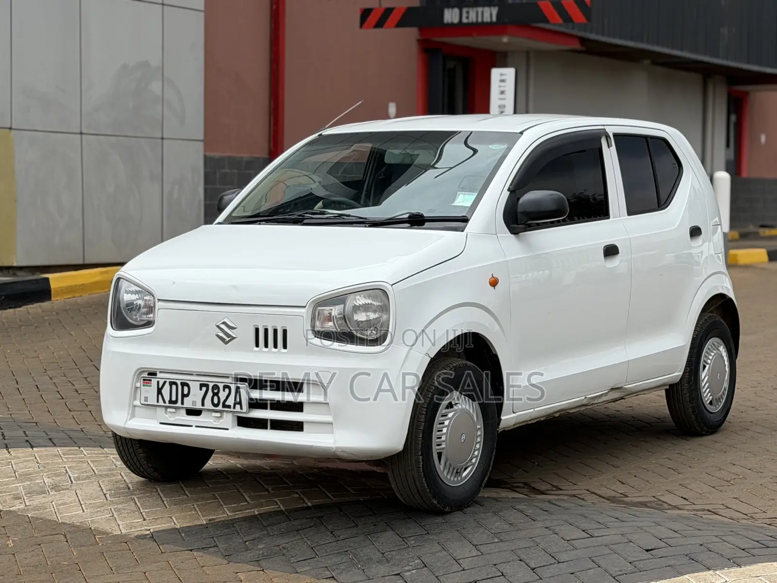 Suzuki Alto 2016 White