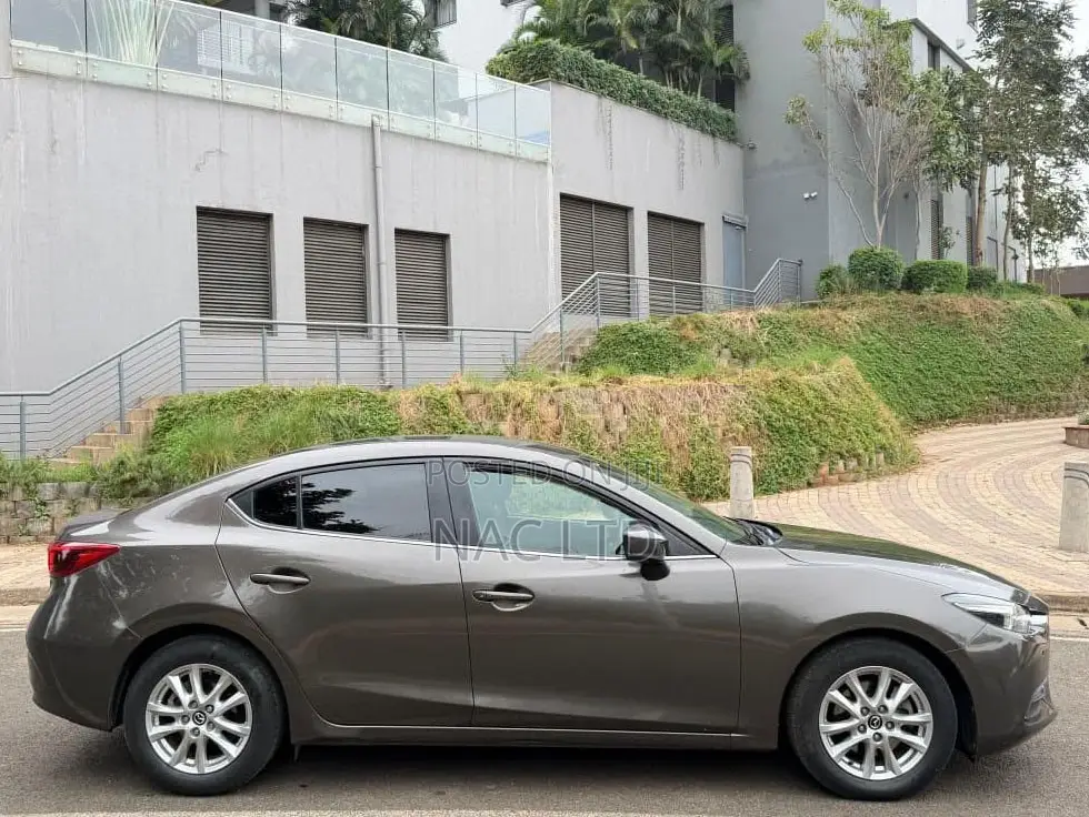 Mazda Axela 2018 Gray
