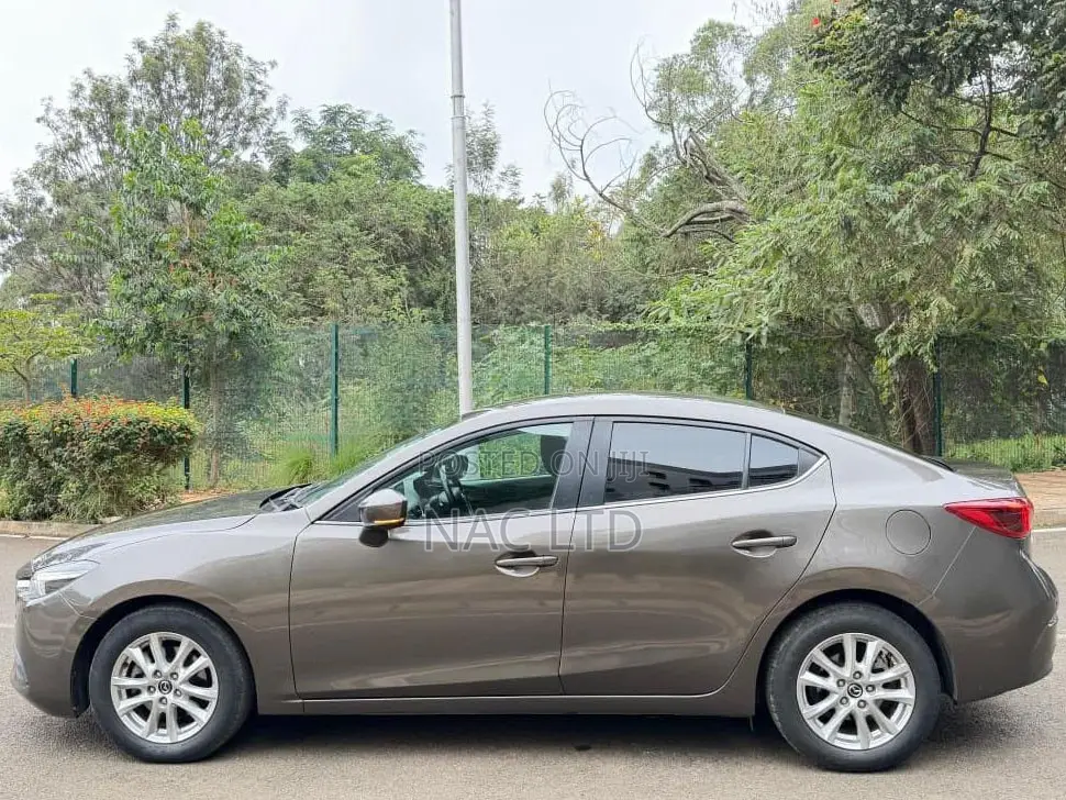 Mazda Axela 2018 Gray
