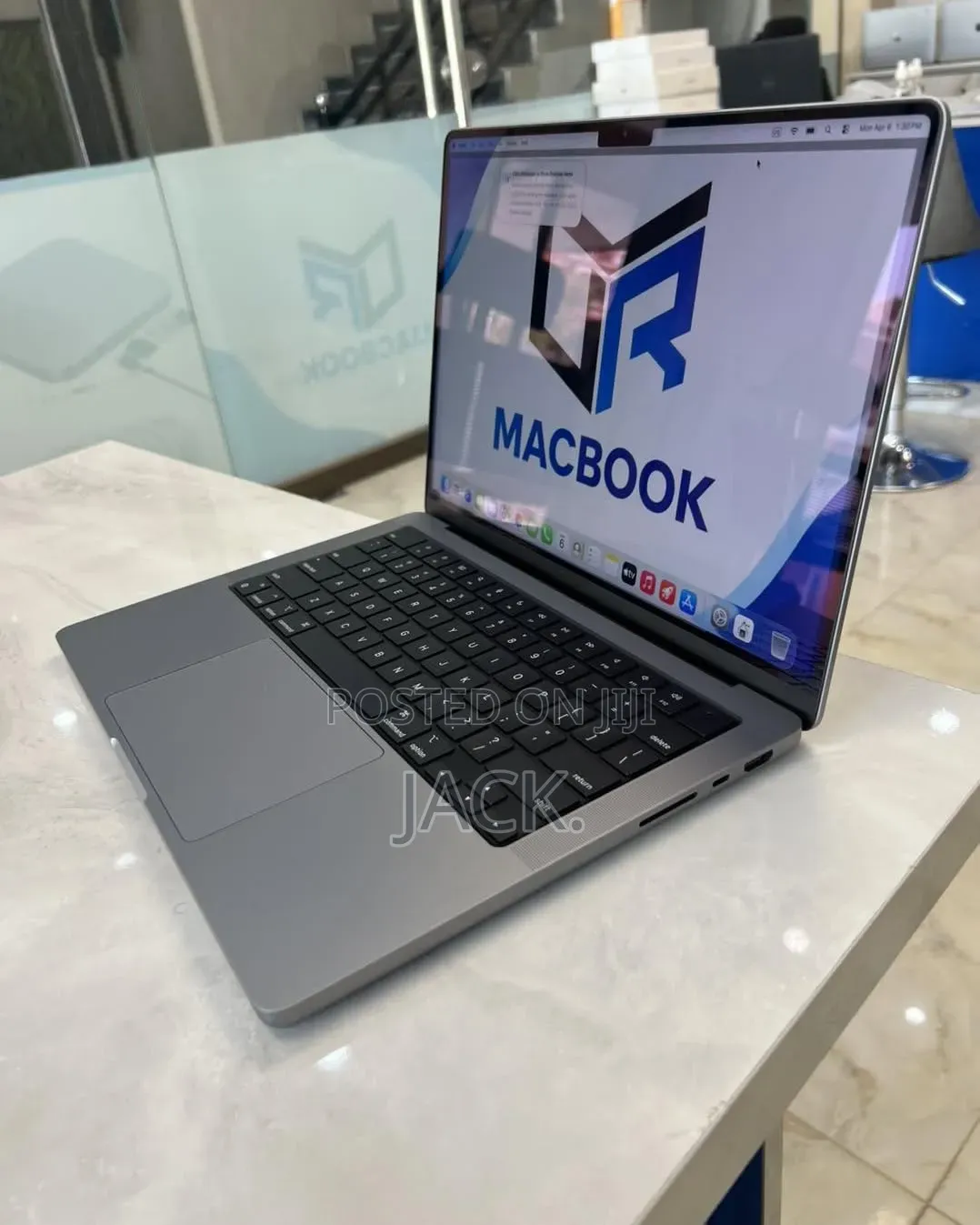 Laptop Apple MacBook Pro 2021 M1 Max 32GB Apple M1 Max SSD 1T