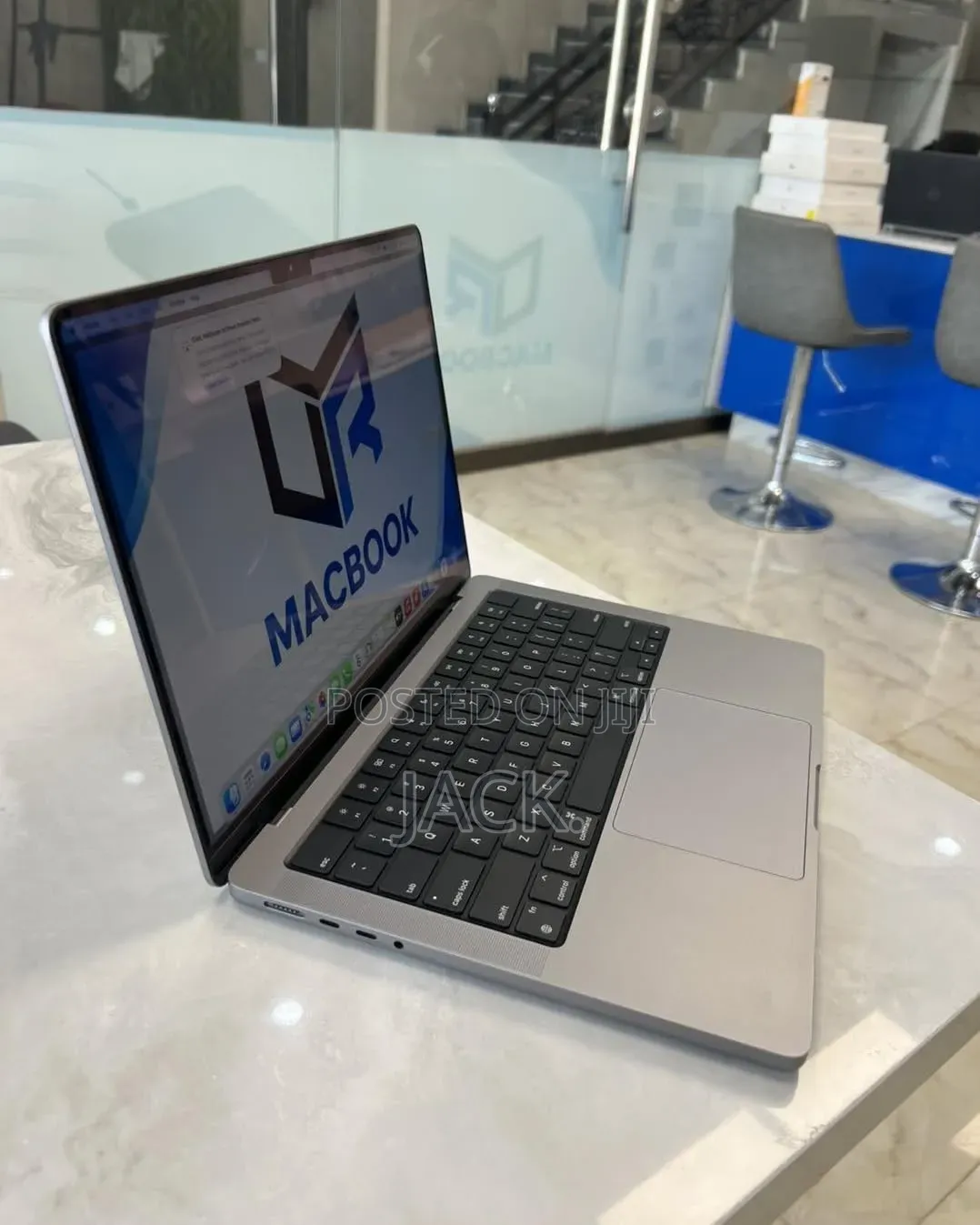 Laptop Apple MacBook Pro 2021 M1 Max 32GB Apple M1 Max SSD 1T