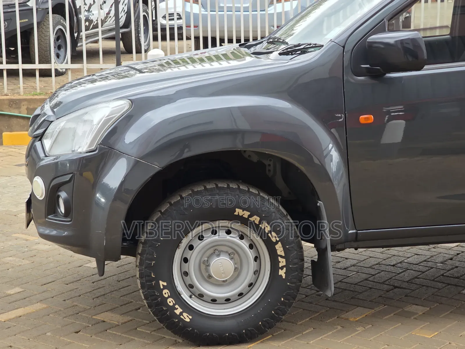 Isuzu D-MAX 2022 Gray