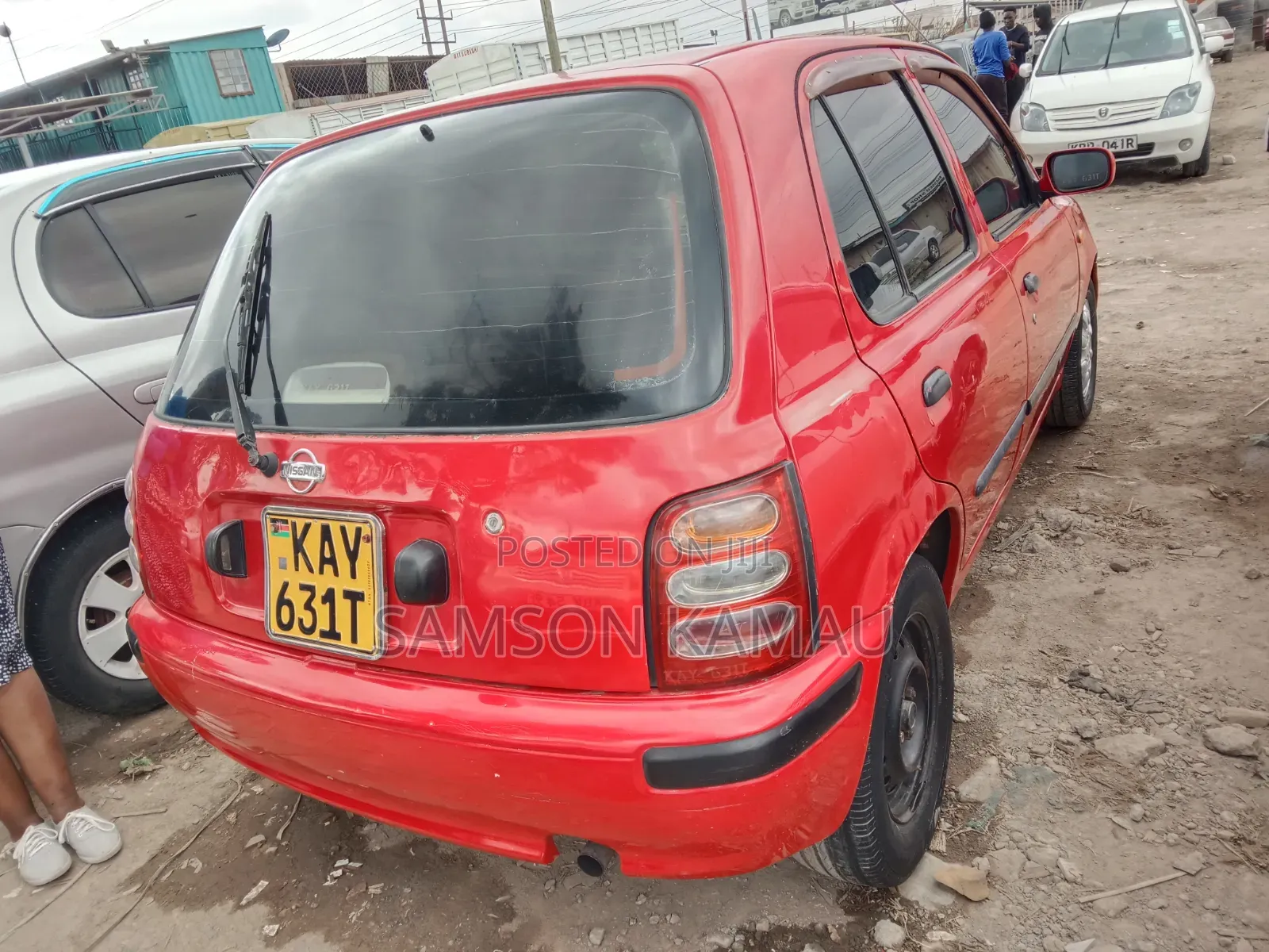 Nissan March 2001 Red