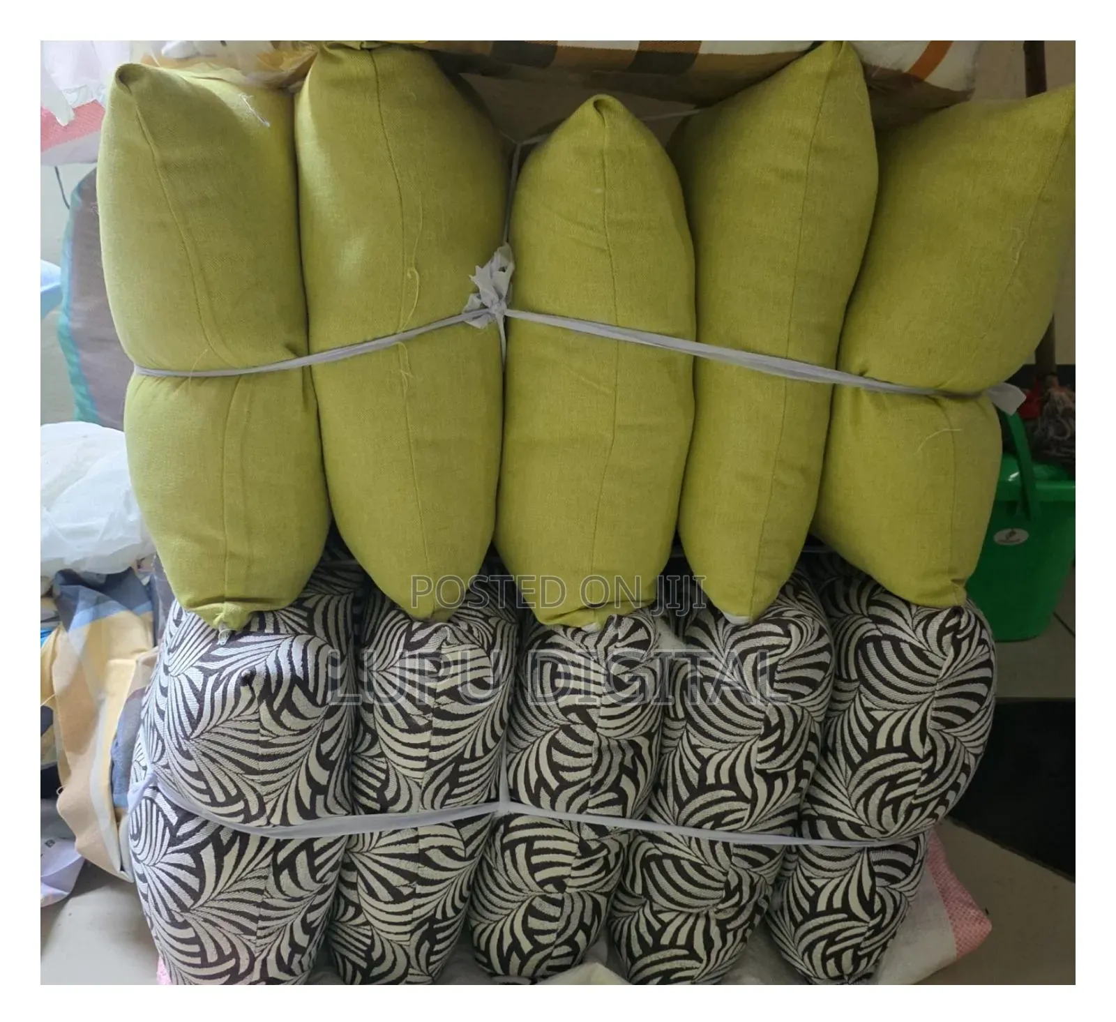 Throw Pillows Available Set 5pcs