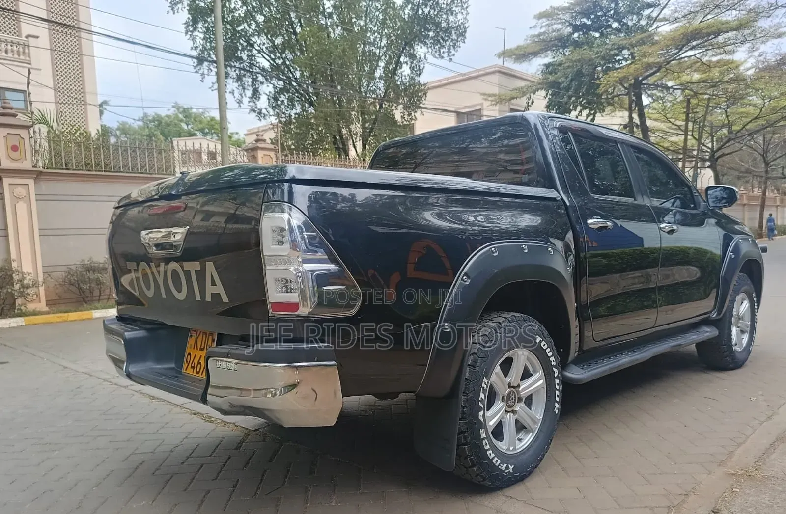 Toyota Hilux Revo Double Cab Deisel 2.8 AWD 2018 Gray