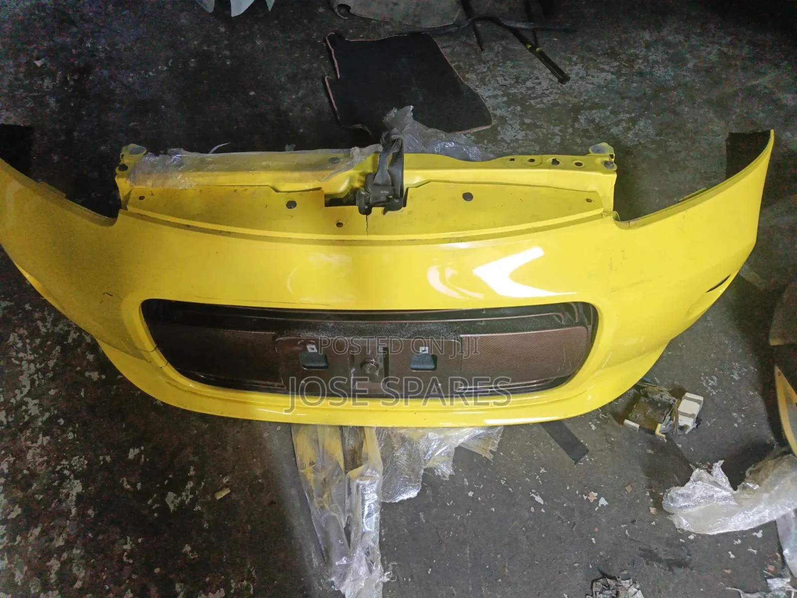 Toyota Porte Nosecut