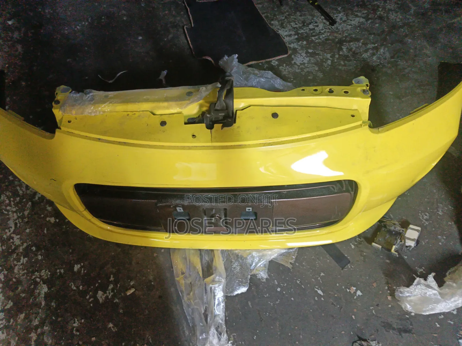 Toyota Porte Nosecut