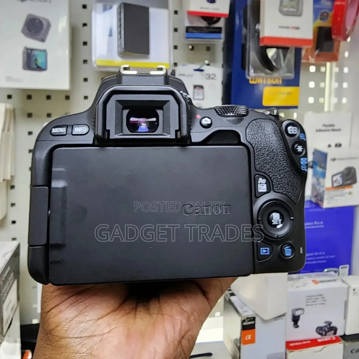 Canon EOS Rebel SL2 DSLR Camera With 18-55mm Lens(Eos 200D)