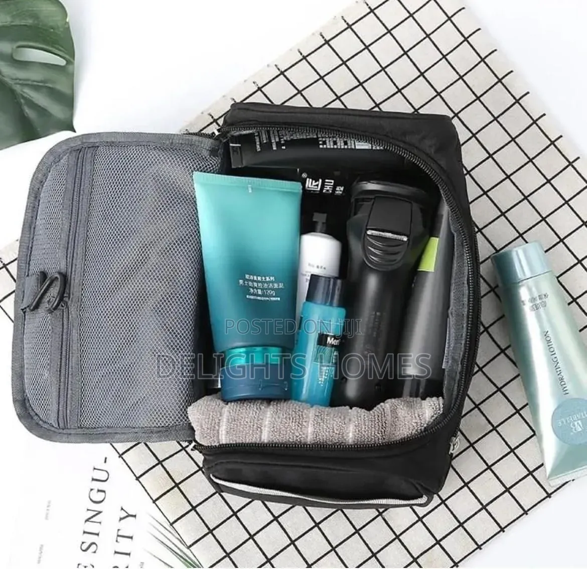 Portable Waterproof Hanging Storage Bag /Travel Cosmetic Bag-Car