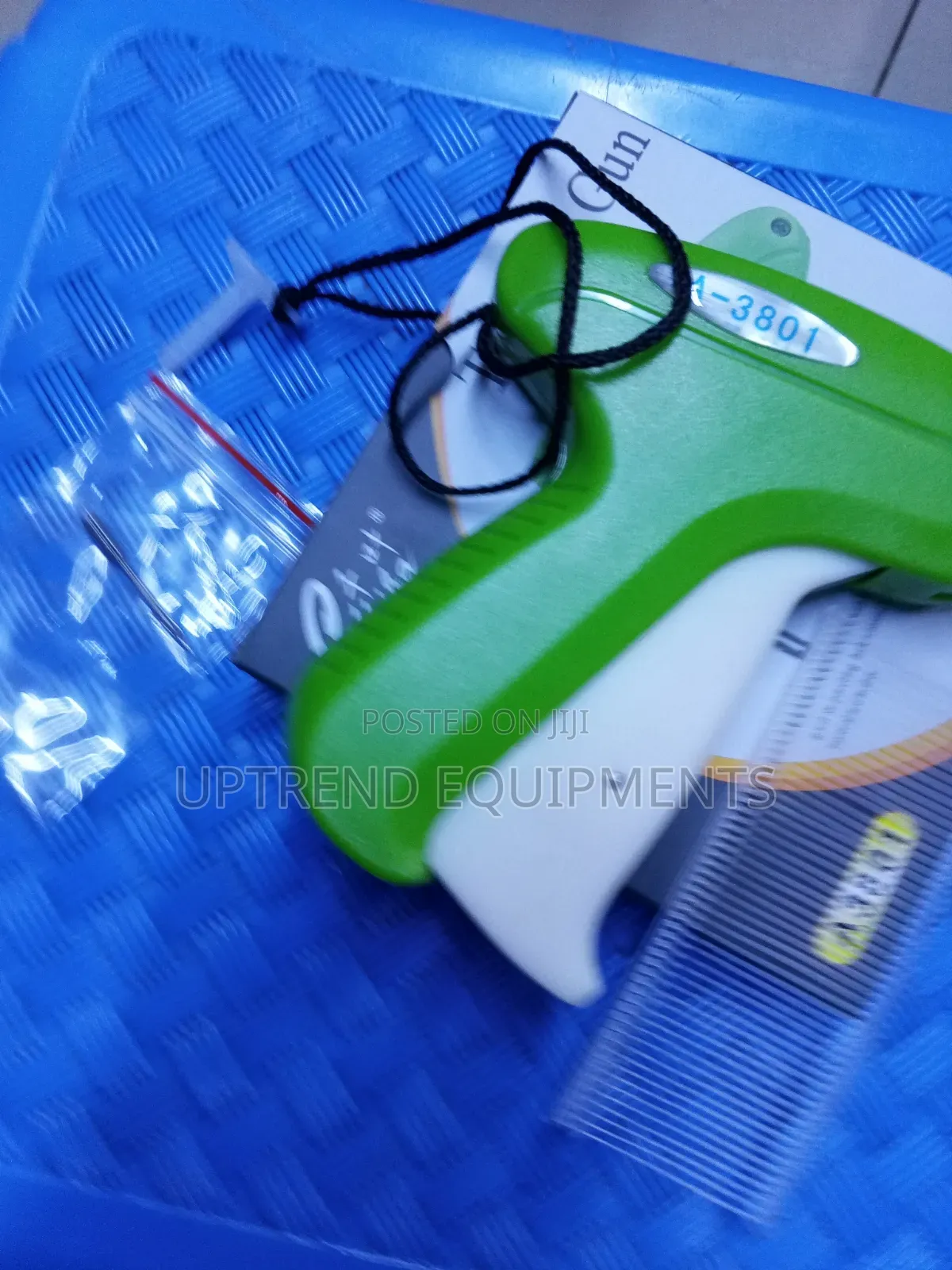 Manual Tag Gun