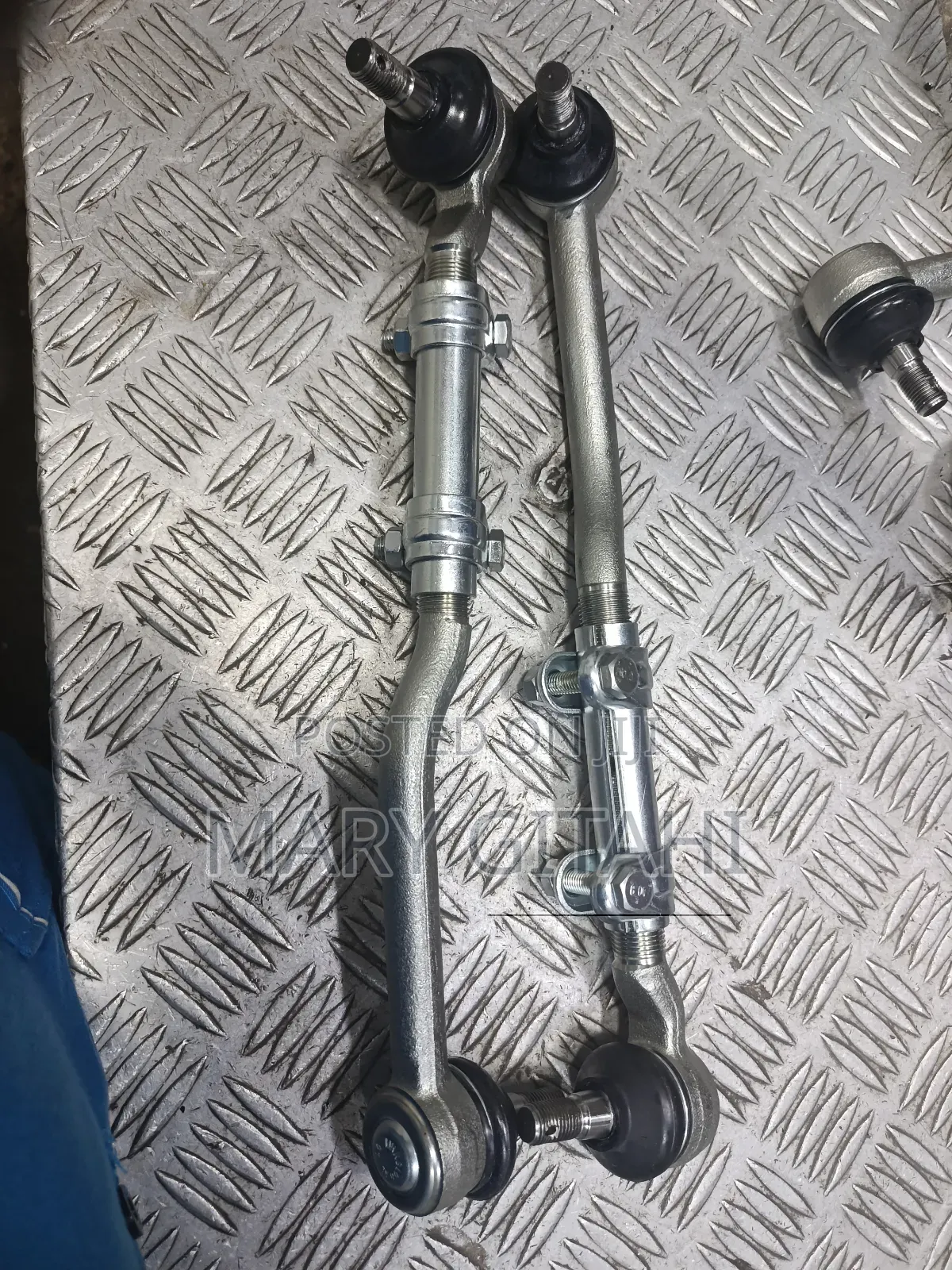 Tie Rod for Nissan Sahara