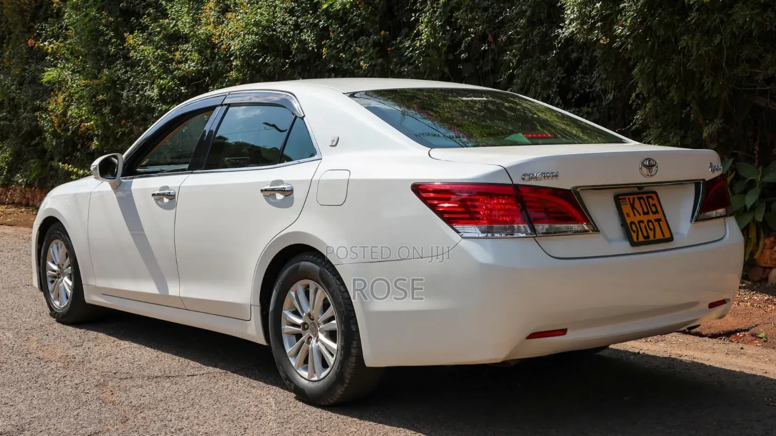 Toyota Crown 2014 White