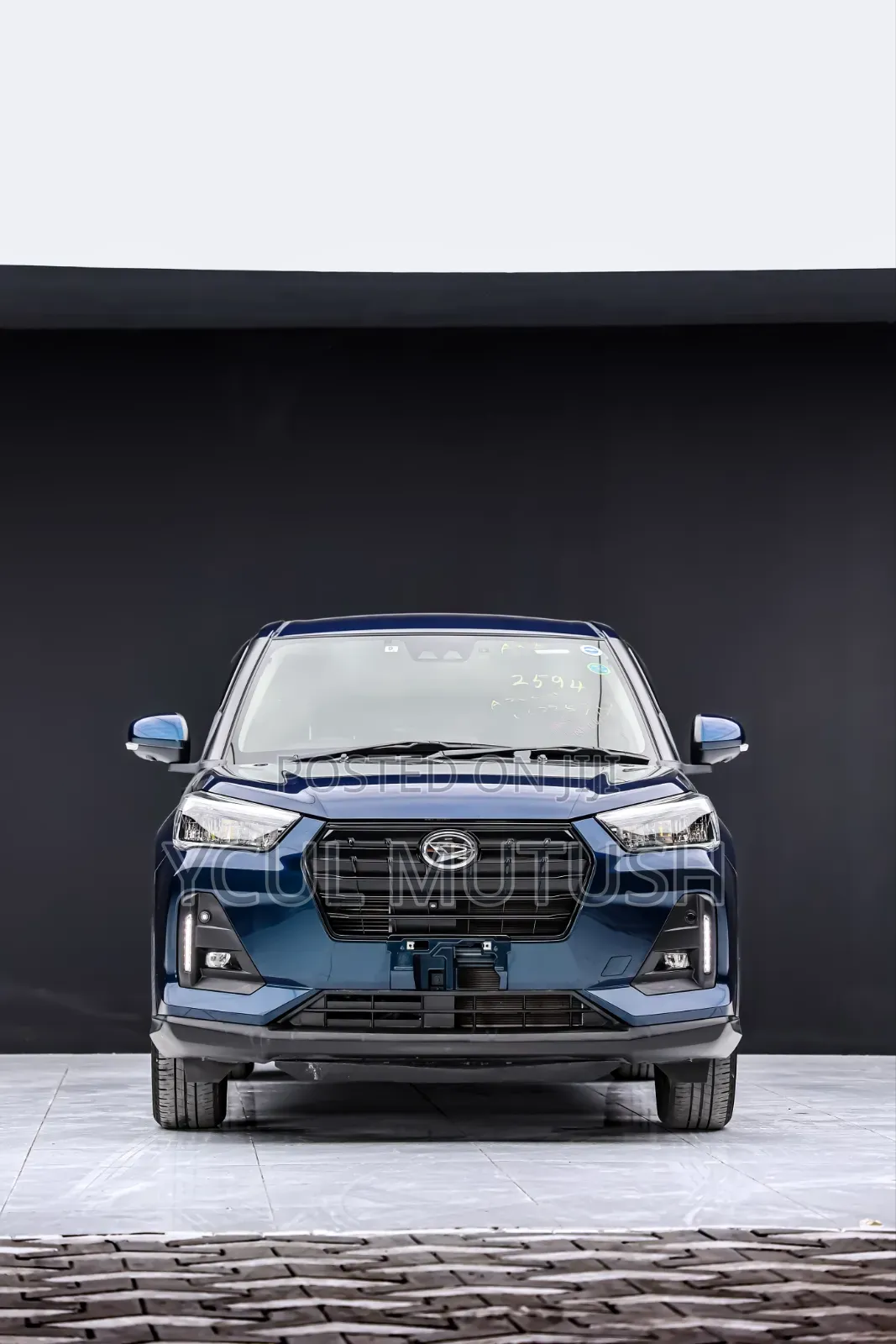 Daihatsu Rocky 2019 Blue