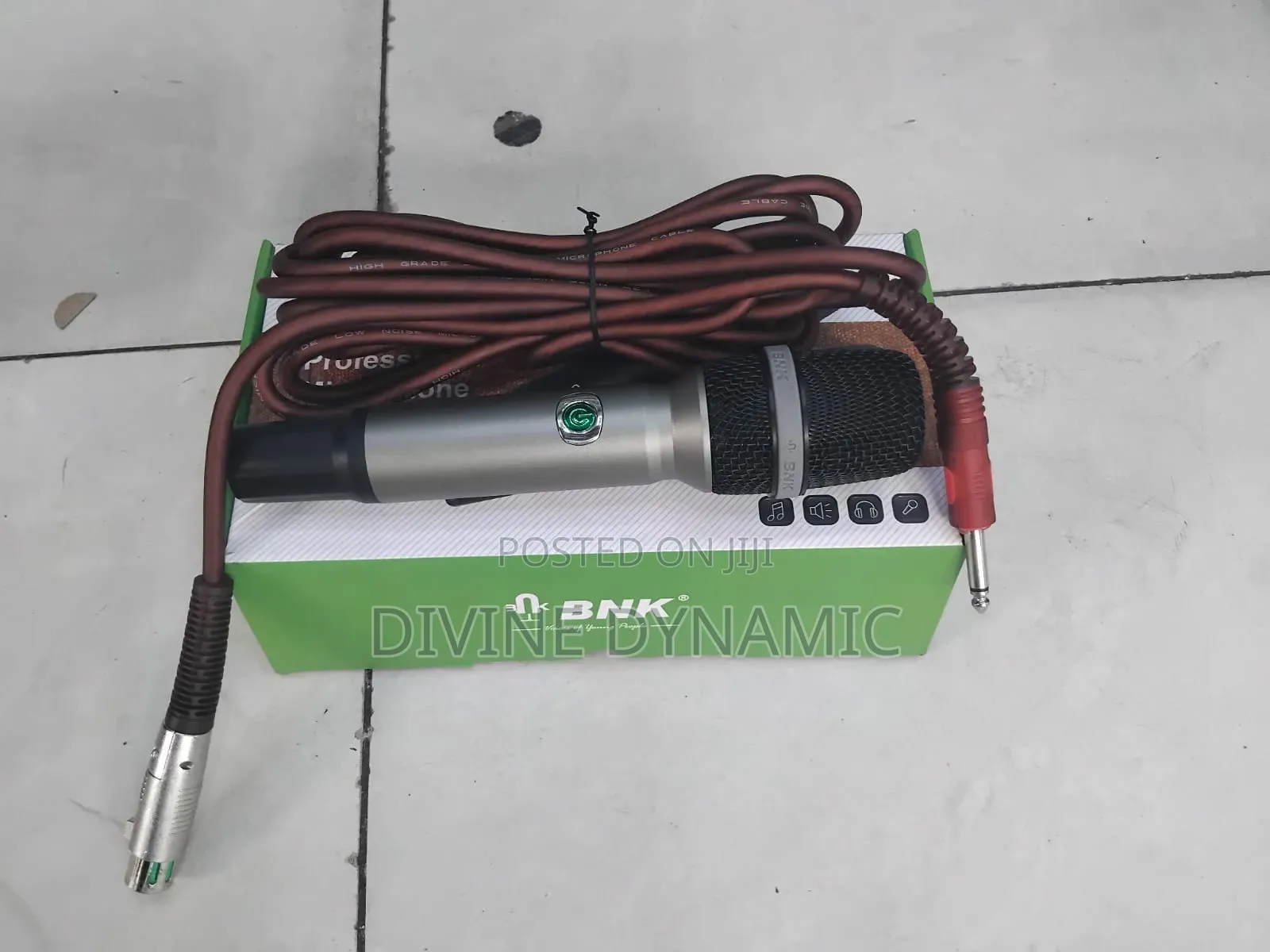BNK Corded Microphone G13