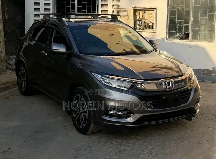 Honda Vezel 1.5 Hybrid 4WD 2019 Matt Black