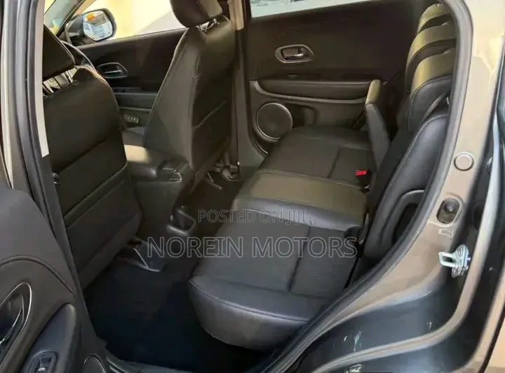 Honda Vezel 1.5 Hybrid 4WD 2019 Matt Black