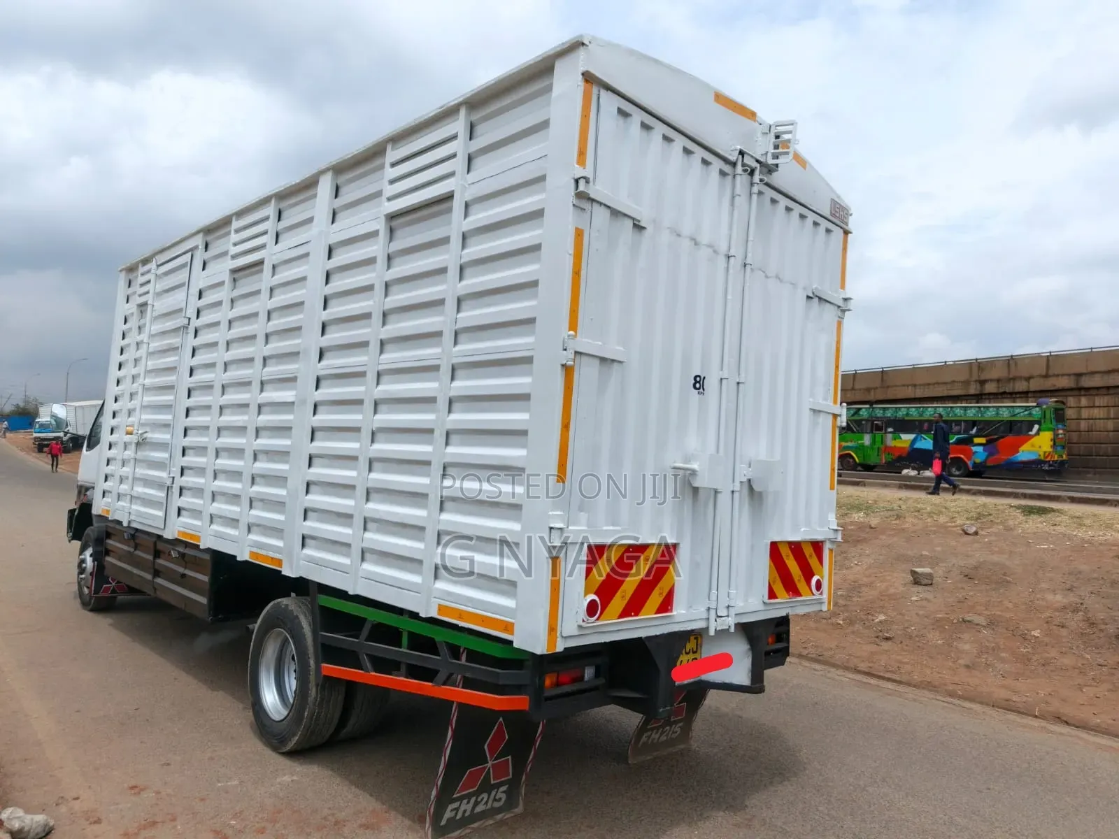 Mitsubishi Fh215 Covered Body 2015 Model