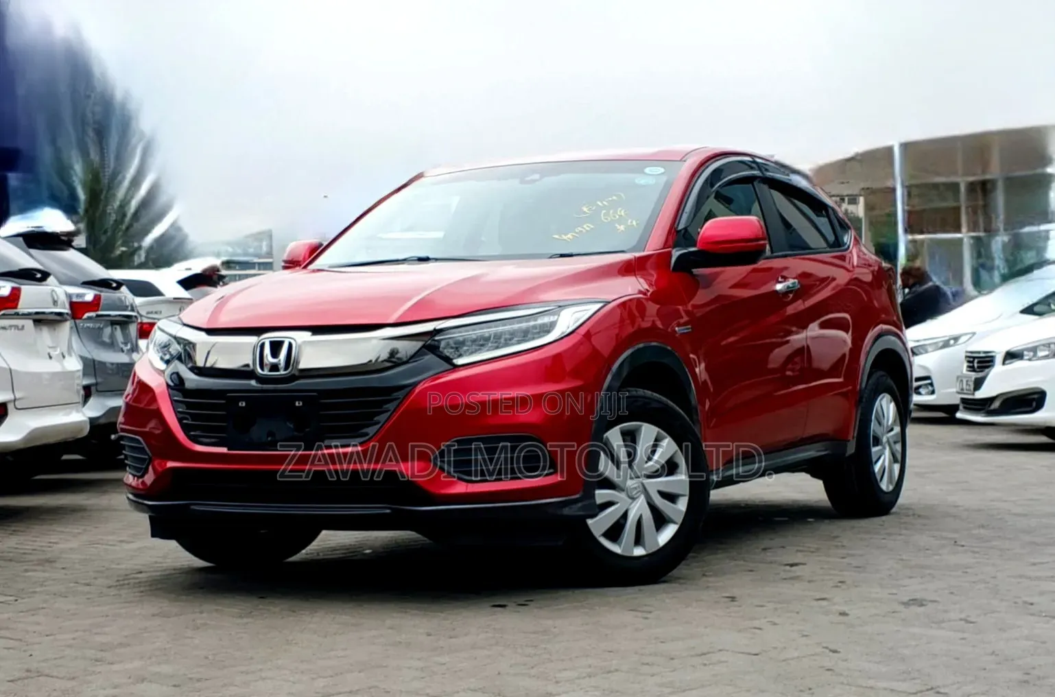 Honda Vezel 1.5 Hybrid 4WD 2019 Red