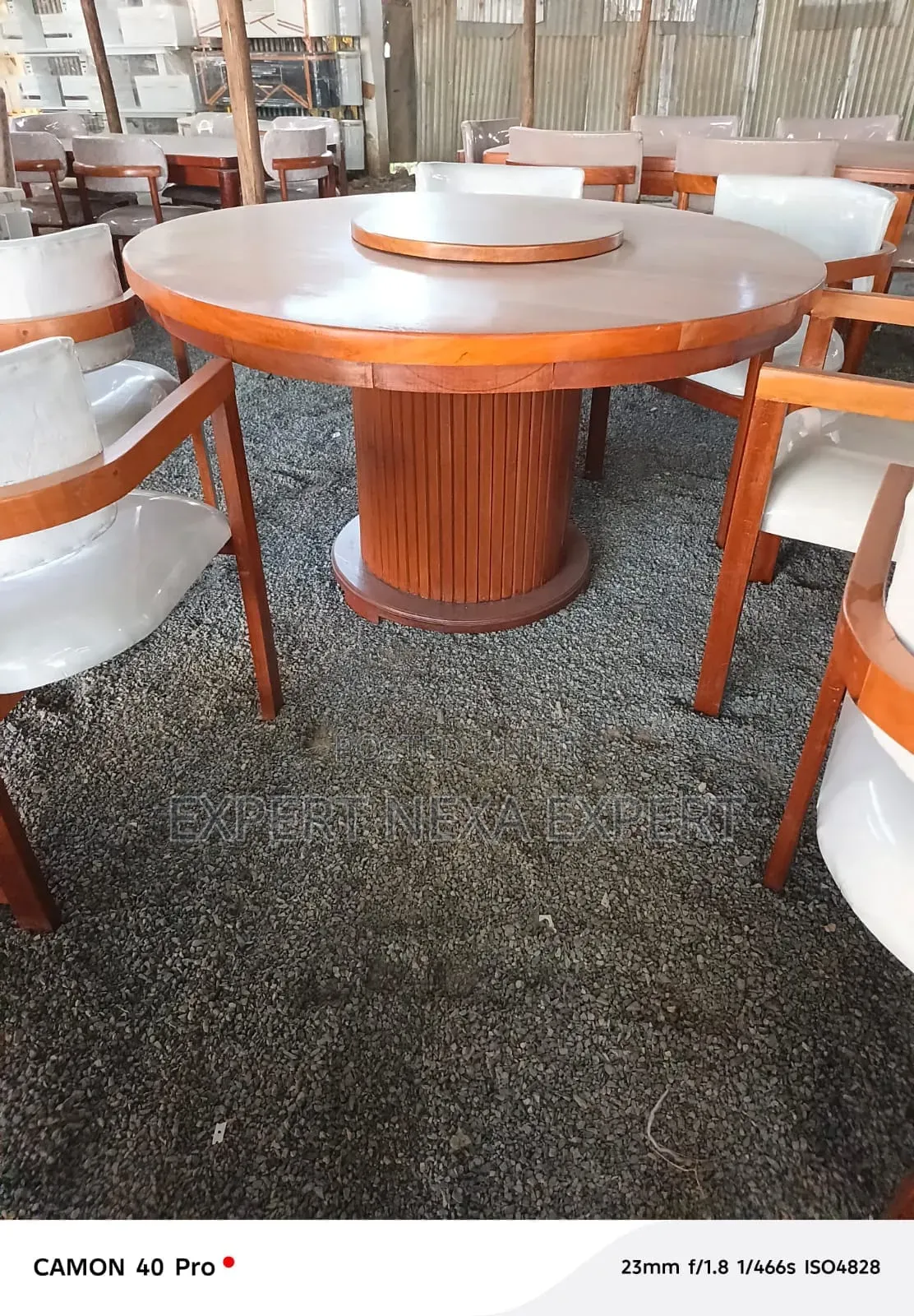 Round Solid Dinning Table Set